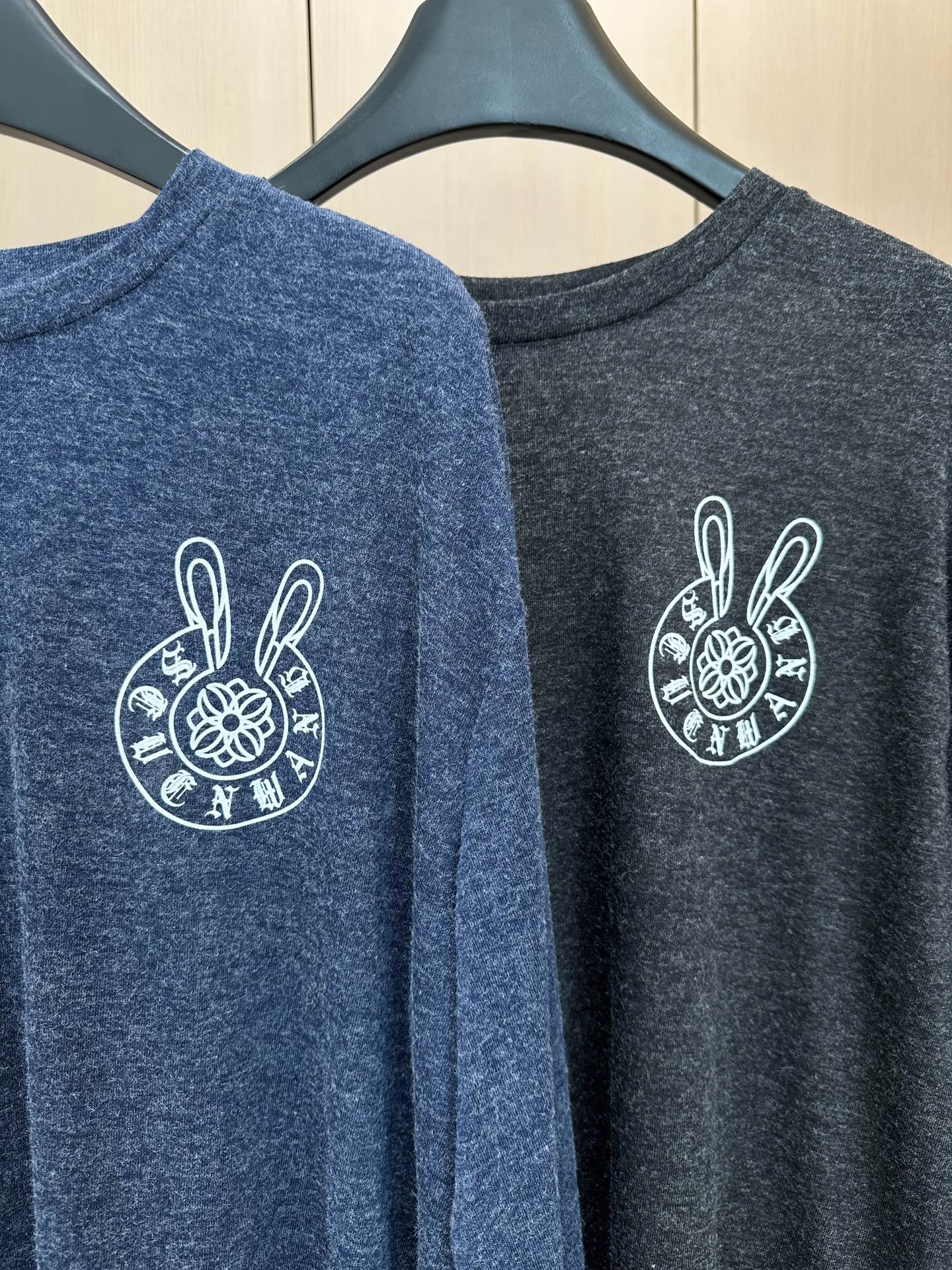 🛒𝐍𝐄𝐖 · 𝟐𝟎𝟐5/爆款现货设计师 原创｜2025新款天丝羊毛打底衫云感舒适的系列！上身的触感谁穿谁