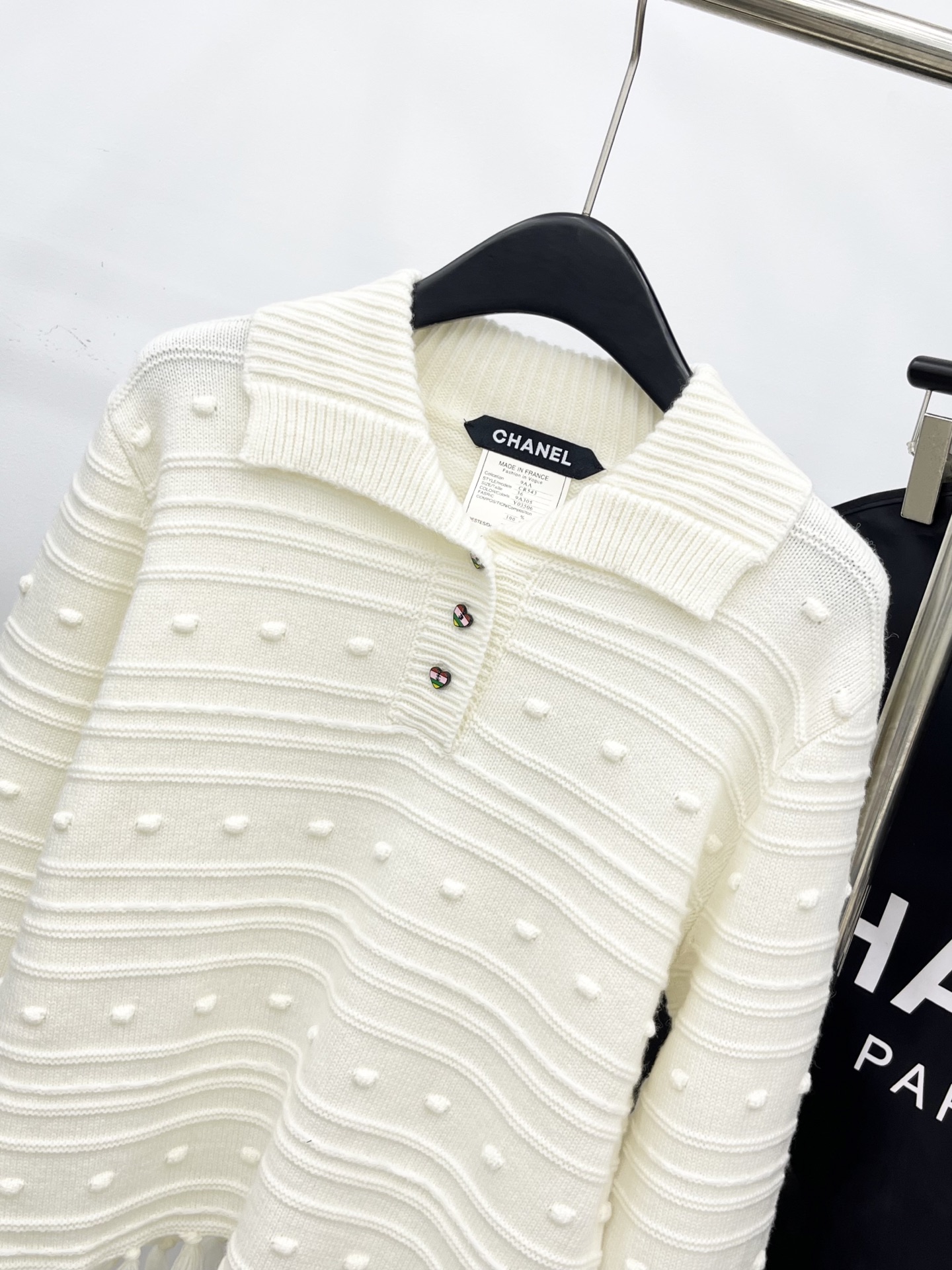 🛒𝐍𝐄𝐖 · 𝟐𝟎𝟐5/爆款现货原单品质 Chan*｜25中古系列重工翻领流苏毛衣设计高级又时髦！1:1