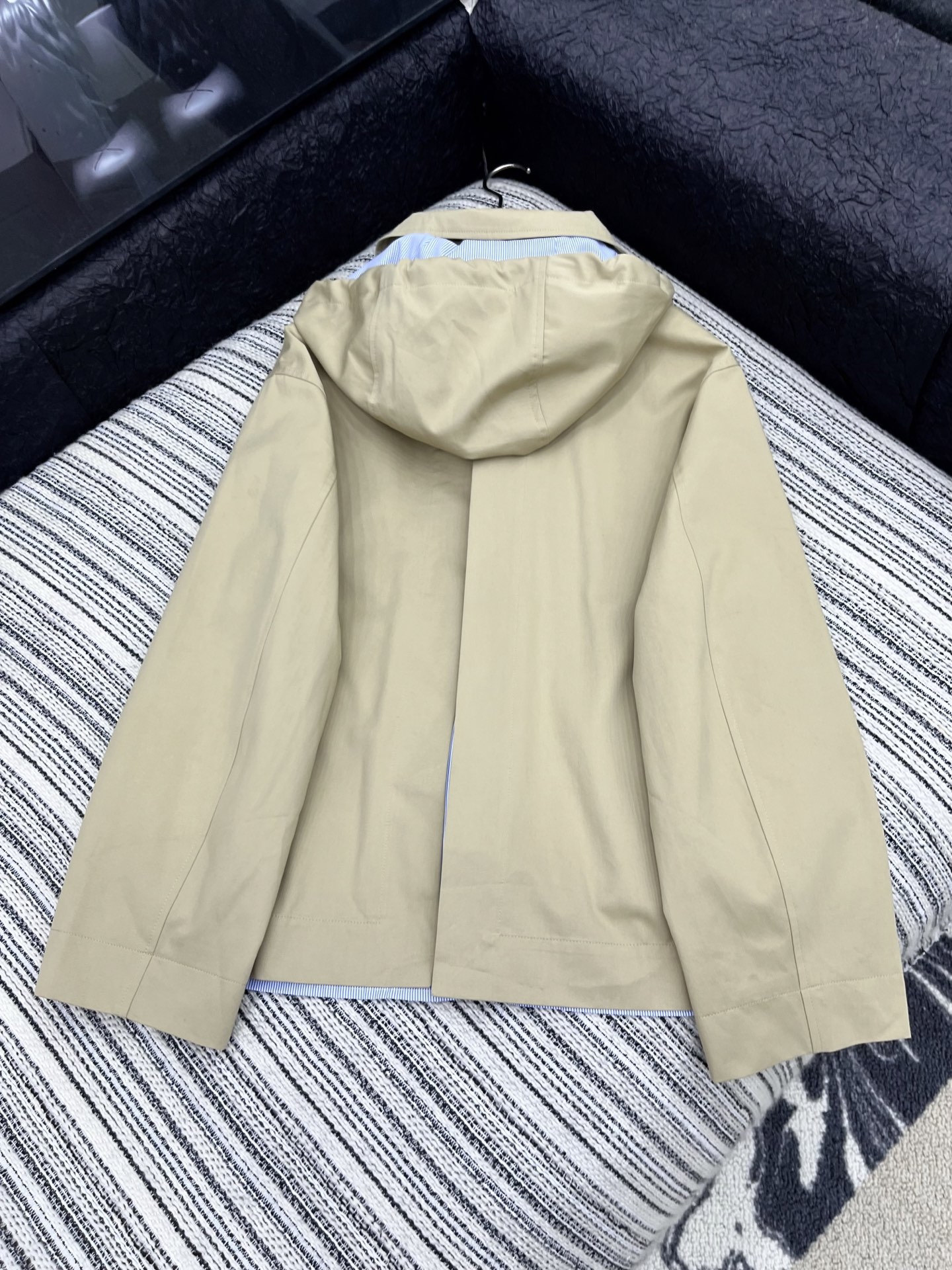 🛒𝐍𝐄𝐖 · 𝟐𝟎𝟐5/爆款现货品牌平替 设计师｜25秋冬新品 带帽女士假两件派克外套＞＞＞＞百搭之王复