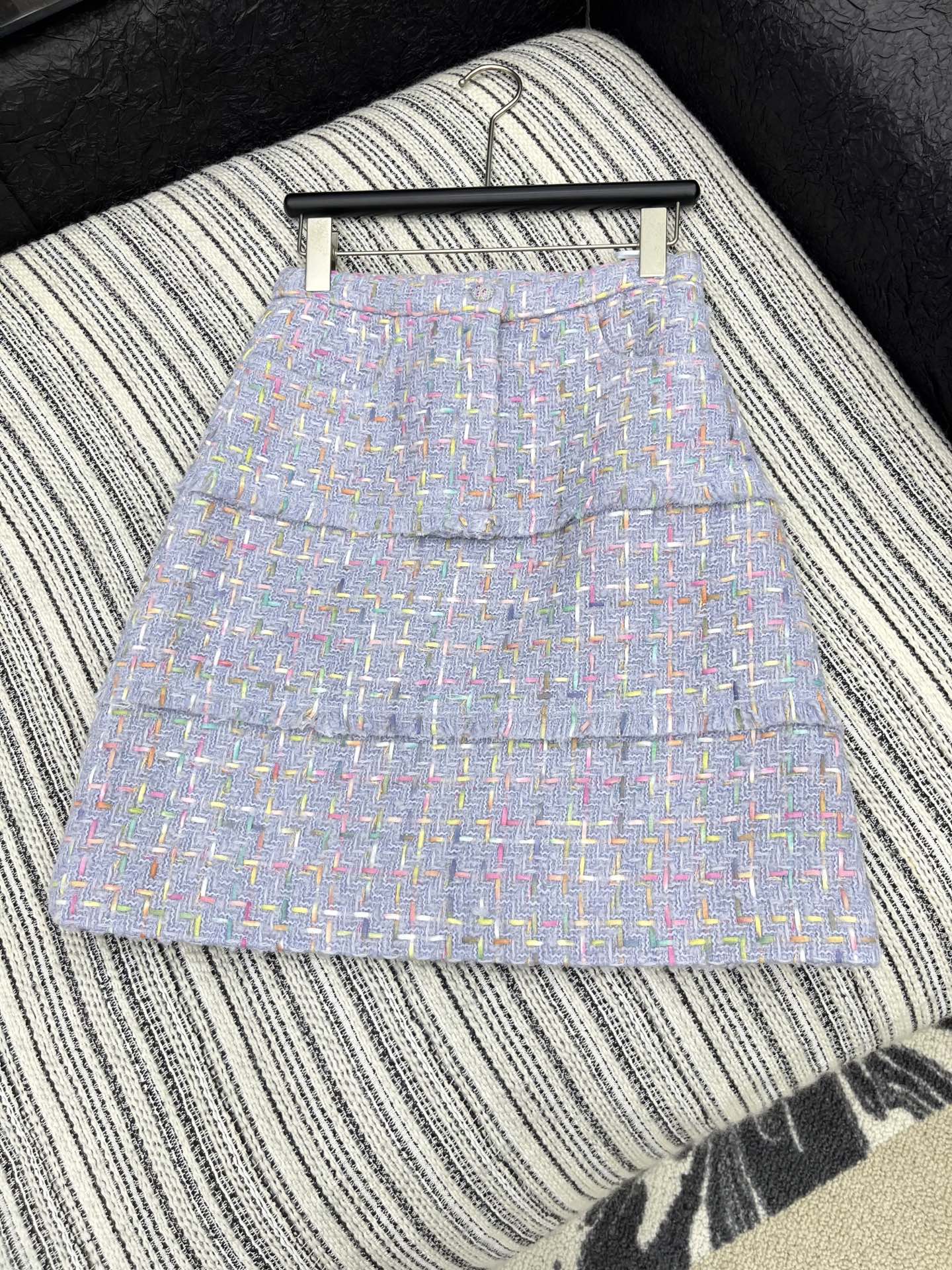 🛒𝐍𝐄𝐖 · 𝟐𝟎𝟐5/爆款现货【原版定制】Chane*｜2025新品粗花呢流苏边装饰半裙定制YB进口材