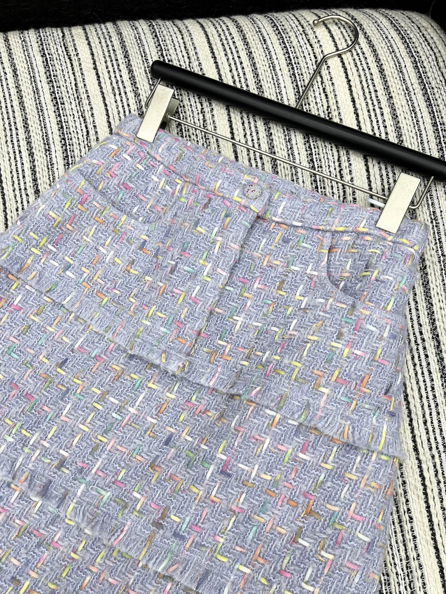 🛒𝐍𝐄𝐖 · 𝟐𝟎𝟐5/爆款现货【原版定制】Chane*｜2025新品粗花呢流苏边装饰半裙定制YB进口材
