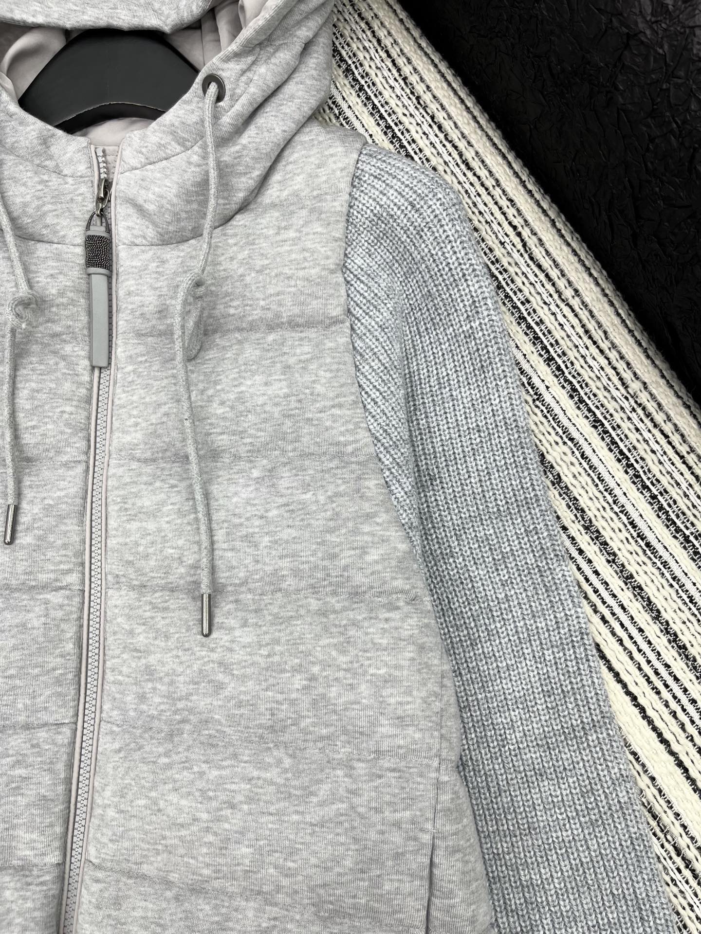 🛒𝐍𝐄𝐖 · 𝟐𝟎𝟐5/爆款现货【原版订制】BC｜25秋冬新品带帽针织拼接羽绒服外套面包服设计 90鹅绒