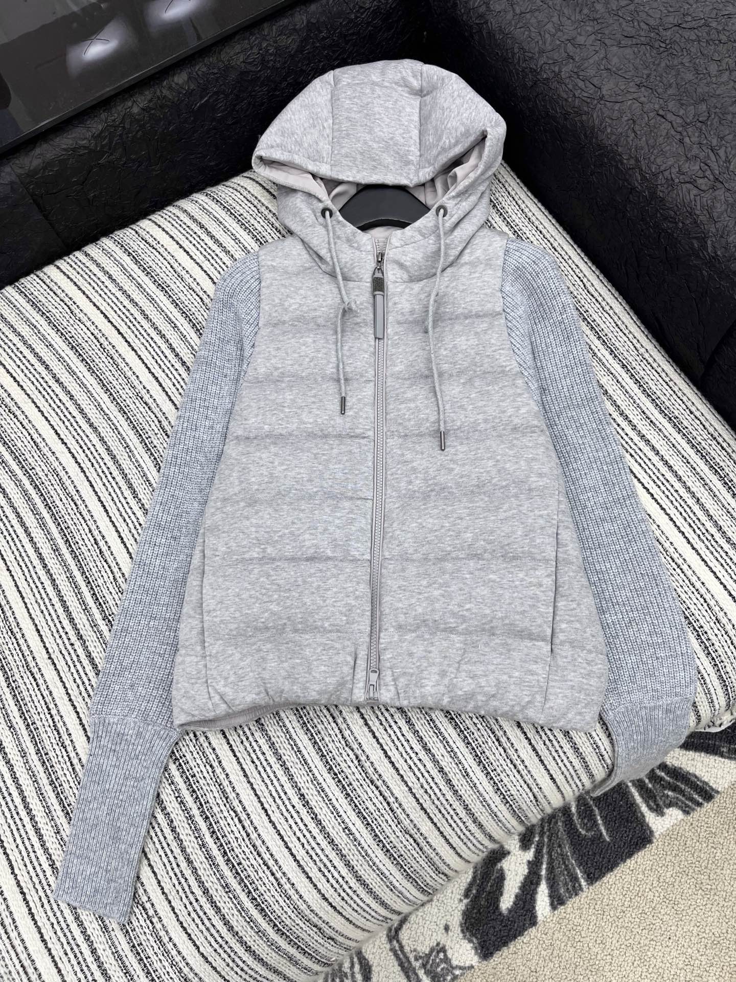 🛒𝐍𝐄𝐖 · 𝟐𝟎𝟐5/爆款现货【原版订制】BC｜25秋冬新品带帽针织拼接羽绒服外套面包服设计 90鹅绒