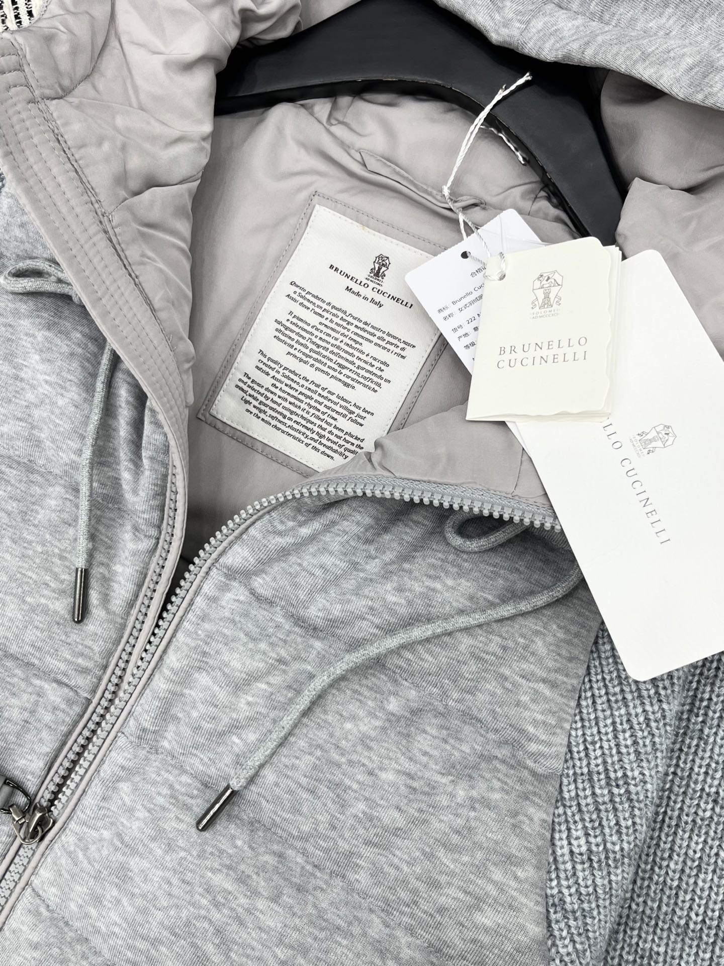 🛒𝐍𝐄𝐖 · 𝟐𝟎𝟐5/爆款现货【原版订制】BC｜25秋冬新品带帽针织拼接羽绒服外套面包服设计 90鹅绒