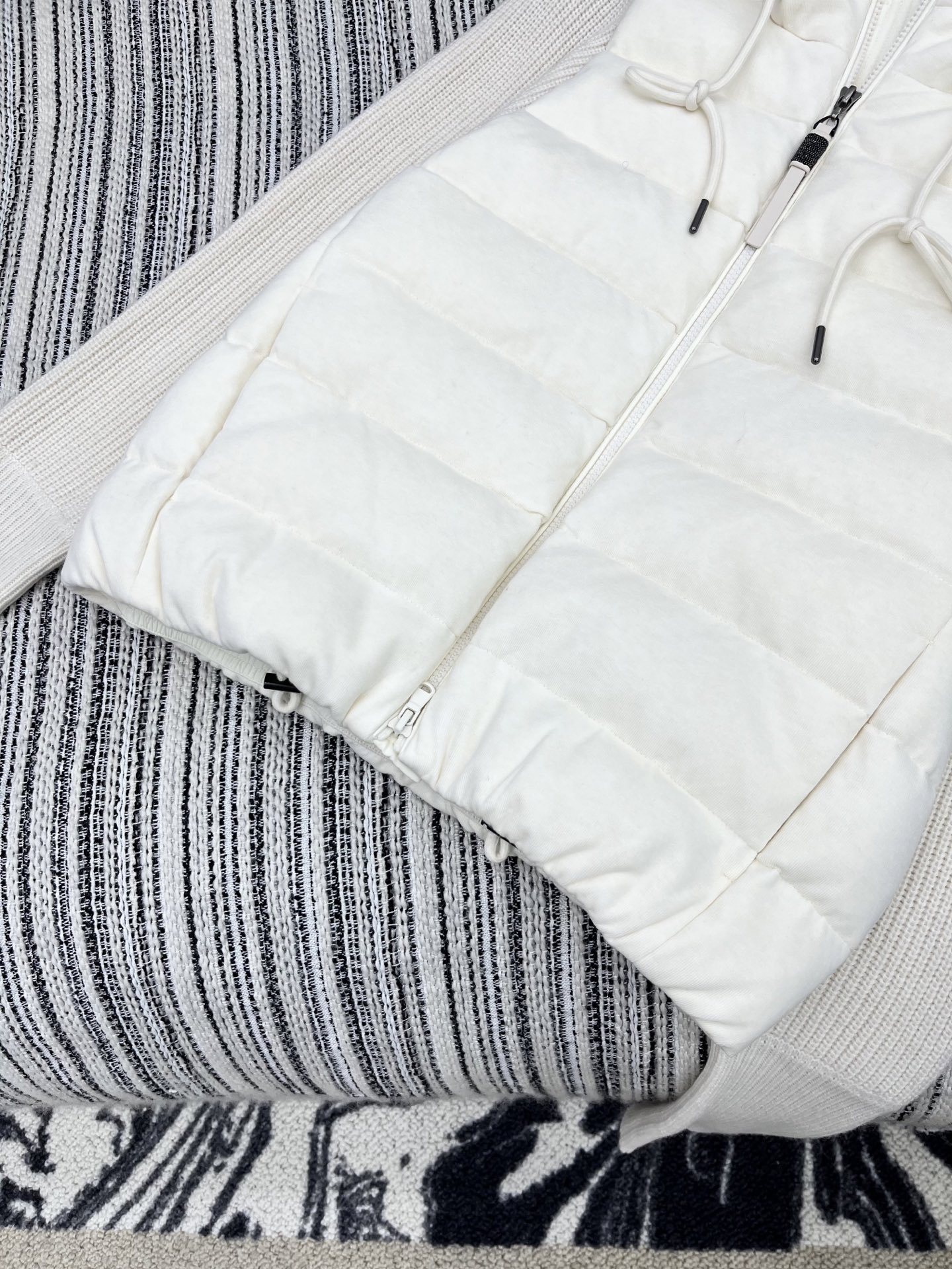 🛒𝐍𝐄𝐖 · 𝟐𝟎𝟐5/爆款现货【原版订制】BC｜25秋冬新品带帽针织拼接羽绒服外套面包服设计 90鹅绒