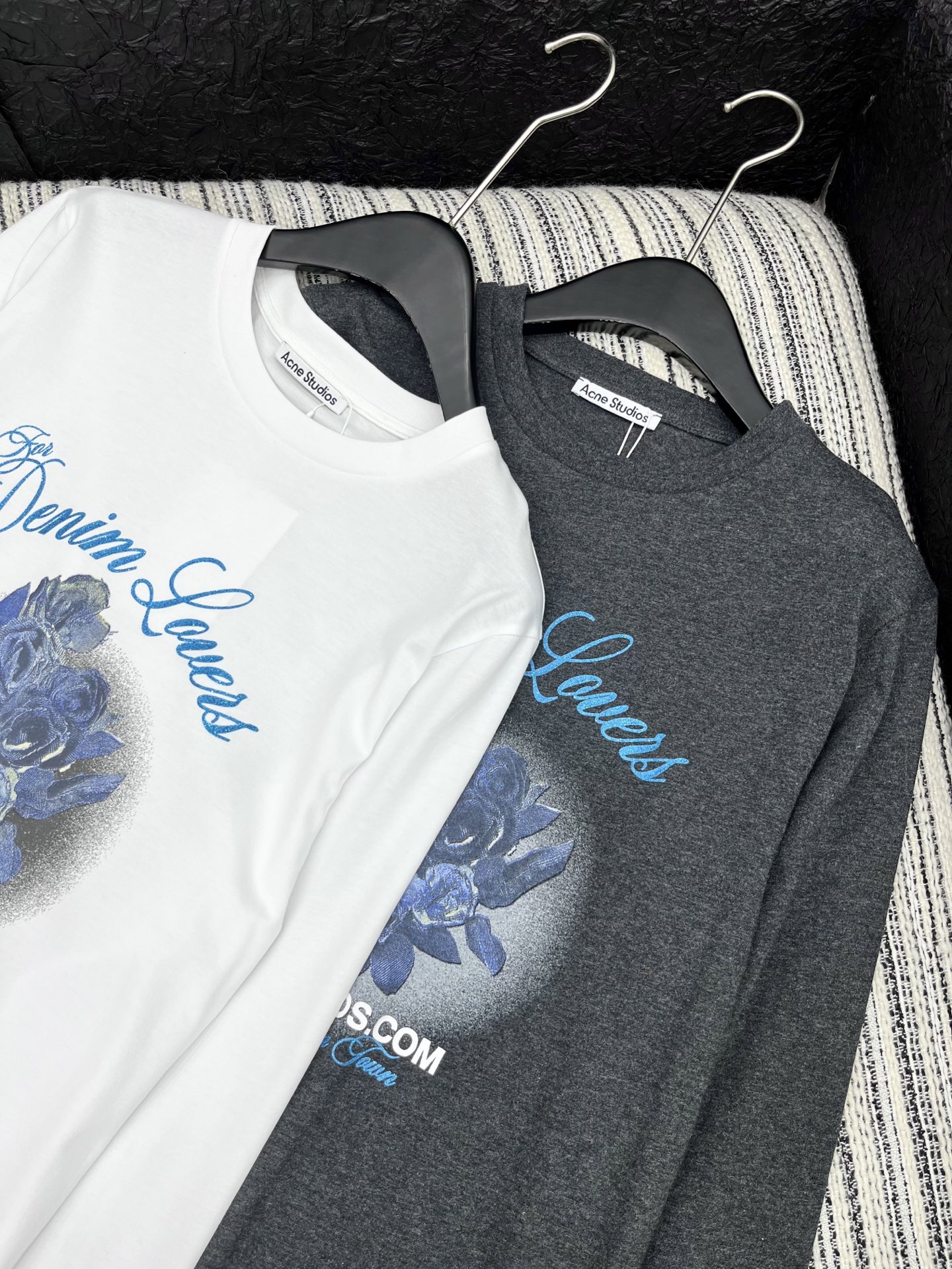 🛒𝐍𝐄𝐖 · 𝟐𝟎𝟐5/爆款现货【原版定制】Acne Stu *｜精致重工印花长袖T恤高订面料 亲肤透气