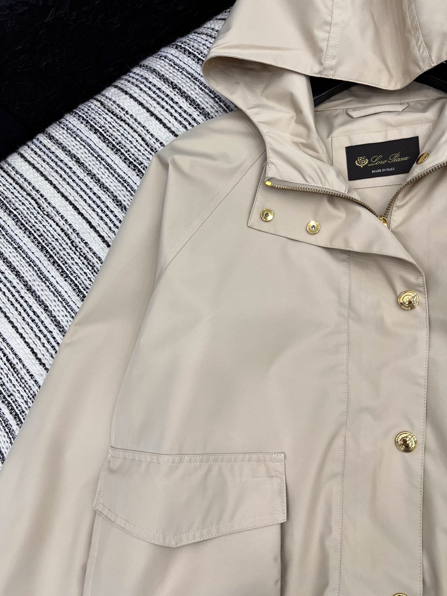 🛒𝐍𝐄𝐖 · 𝟐𝟎𝟐5/爆款现货【原版订制】LP*｜2025新品老钱风带帽短款风衣外套1:1定制进口材质