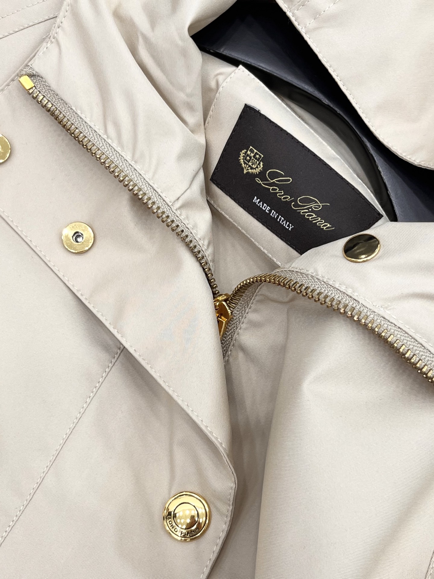 🛒𝐍𝐄𝐖 · 𝟐𝟎𝟐5/爆款现货【原版订制】LP*｜2025新品老钱风带帽短款风衣外套1:1定制进口材质