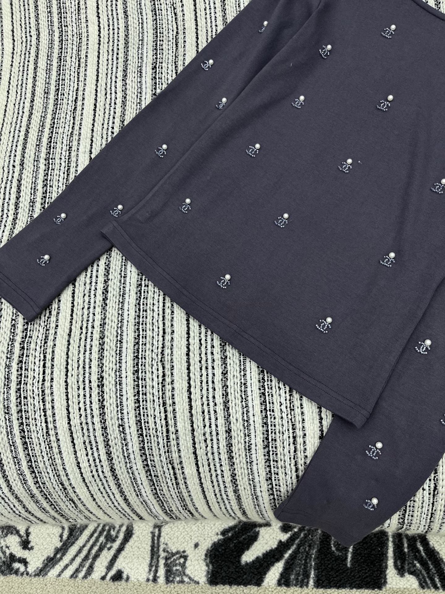 🛒𝐍𝐄𝐖 · 𝟐𝟎𝟐5/爆款现货原单品质 Chan*｜2025新款高弹力打底衫云感舒适系列！上身的触感谁