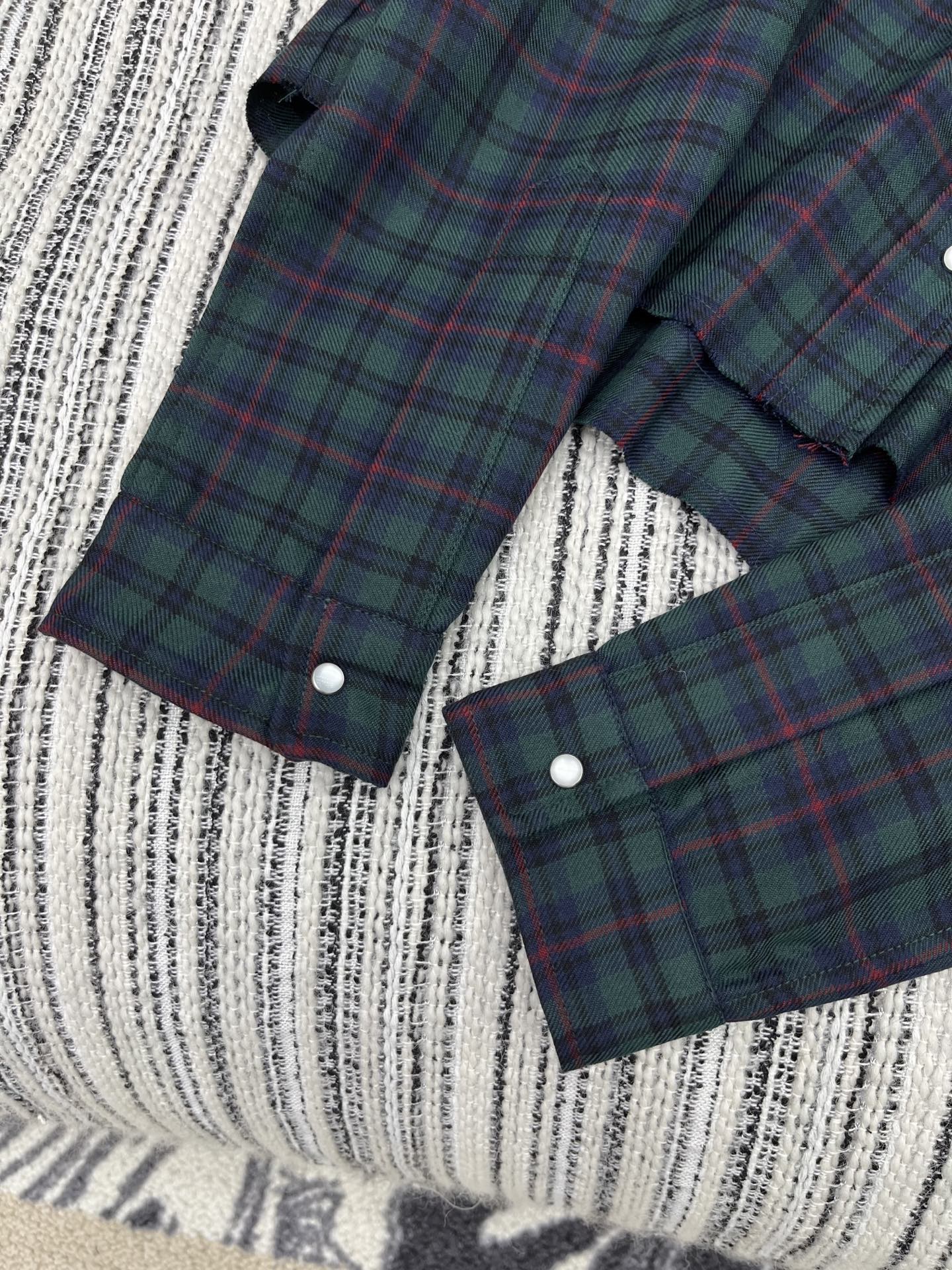 🛒𝐍𝐄𝐖 · 𝟐𝟎𝟐5/爆款现货【原版定制】 Miu Mi *｜2025秋冬格纹翻领刺绣衬衫定制YB材质