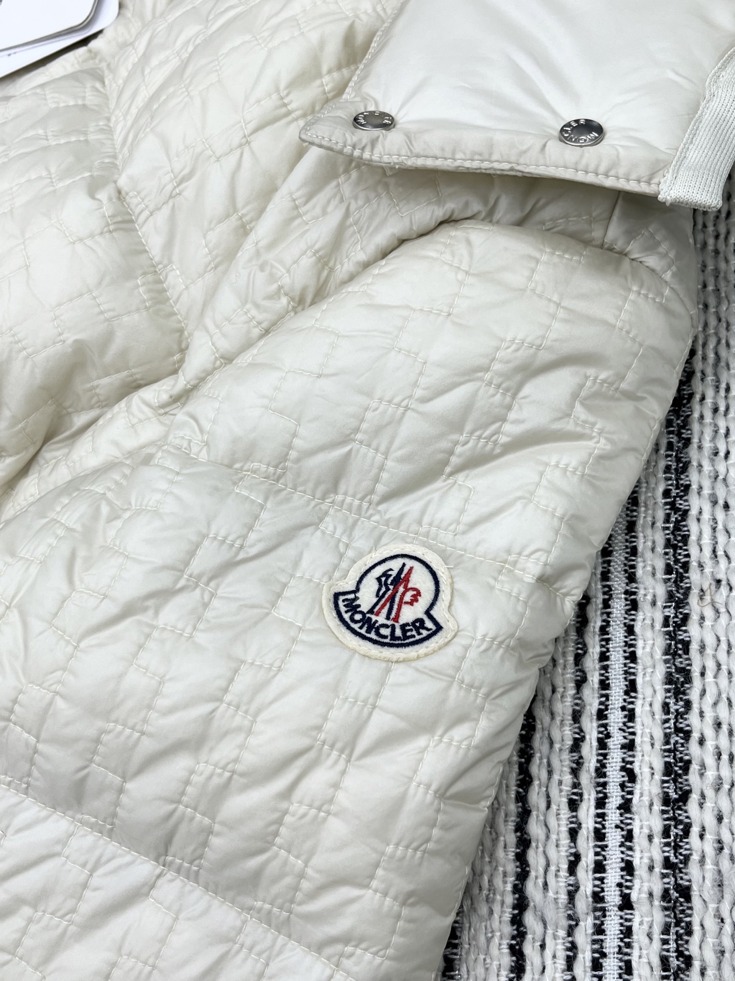 🛒𝐍𝐄𝐖 · 𝟐𝟎𝟐5/爆款现货【原版定制】Moncle*2025新品连帽羽绒服外套定制YB进口防风防水