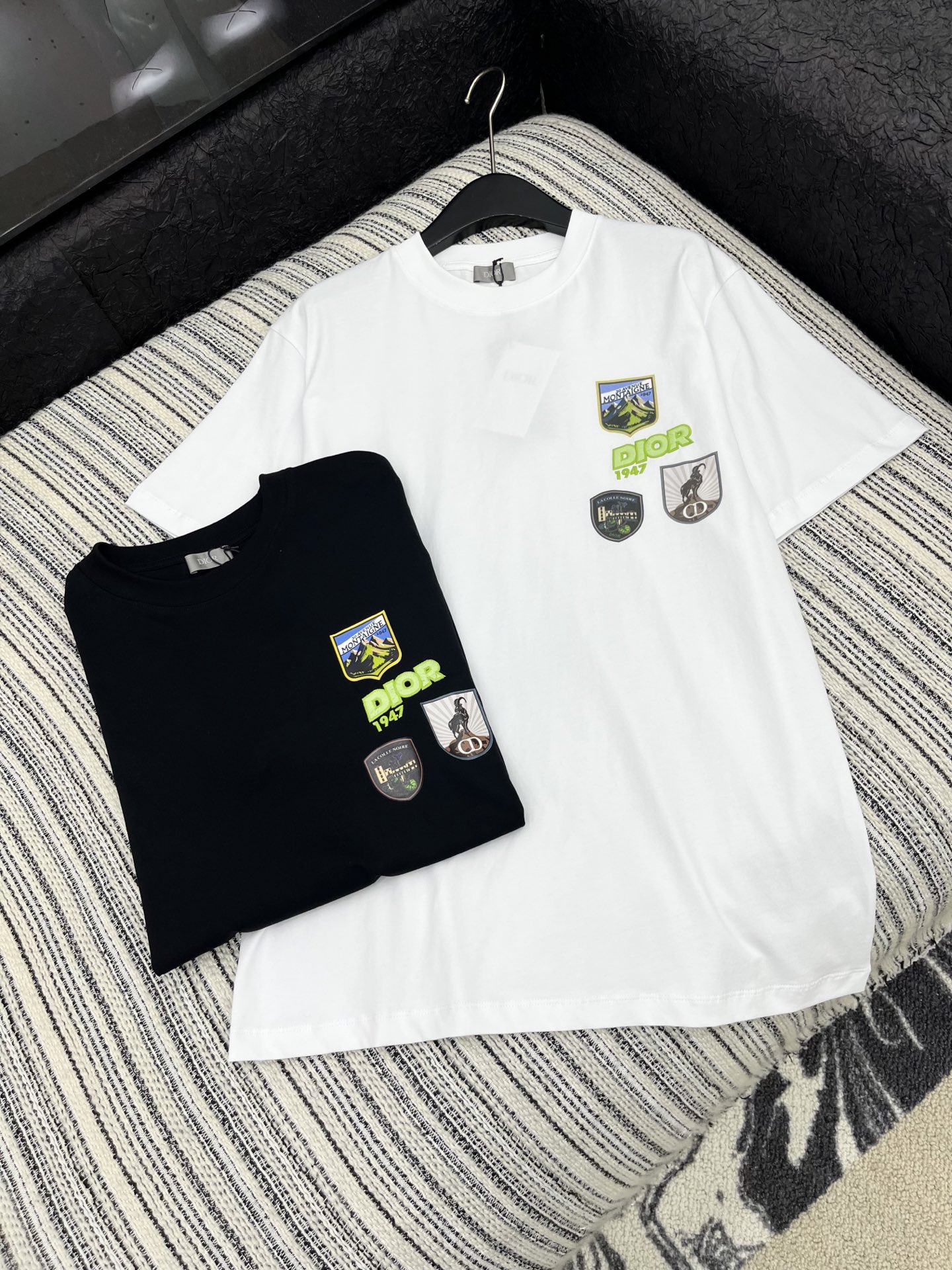 🛒𝐍𝐄𝐖 · 𝟐𝟎𝟐5/爆款现货【原版定制】Dio*｜25新品撞色字母短袖T恤精致版型上身巨显瘦！定制最