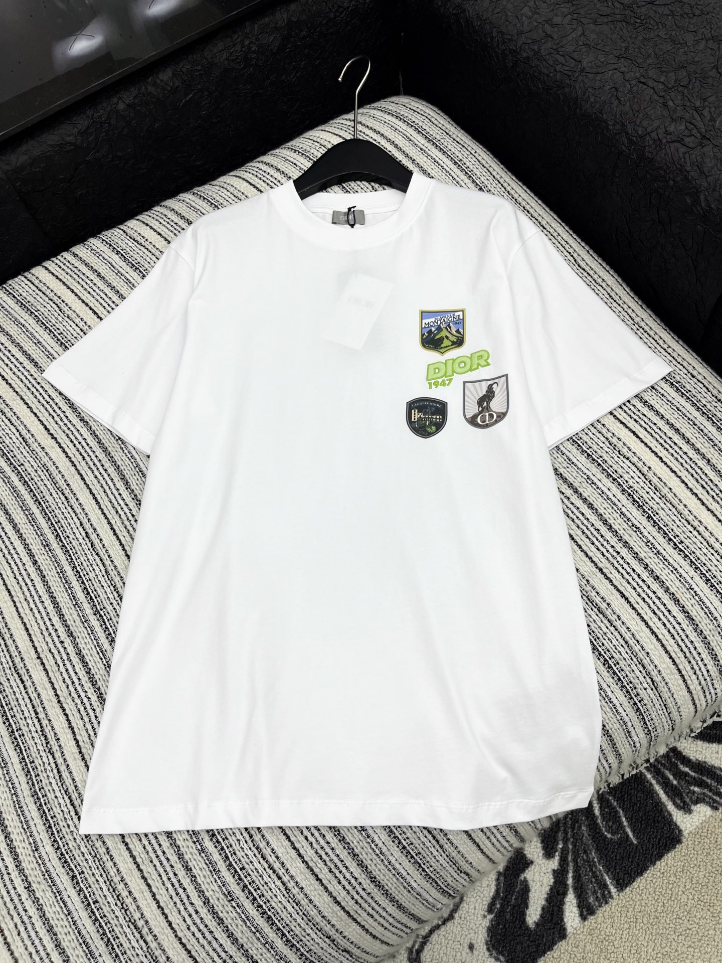 🛒𝐍𝐄𝐖 · 𝟐𝟎𝟐5/爆款现货【原版定制】Dio*｜25新品撞色字母短袖T恤精致版型上身巨显瘦！定制最