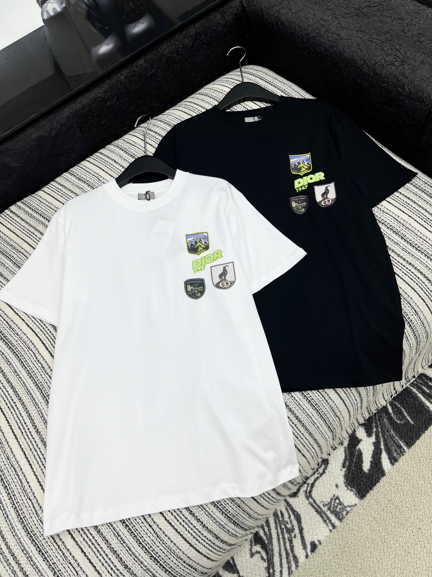 🛒𝐍𝐄𝐖 · 𝟐𝟎𝟐5/爆款现货【原版定制】Dio*｜25新品撞色字母短袖T恤精致版型上身巨显瘦！定制最