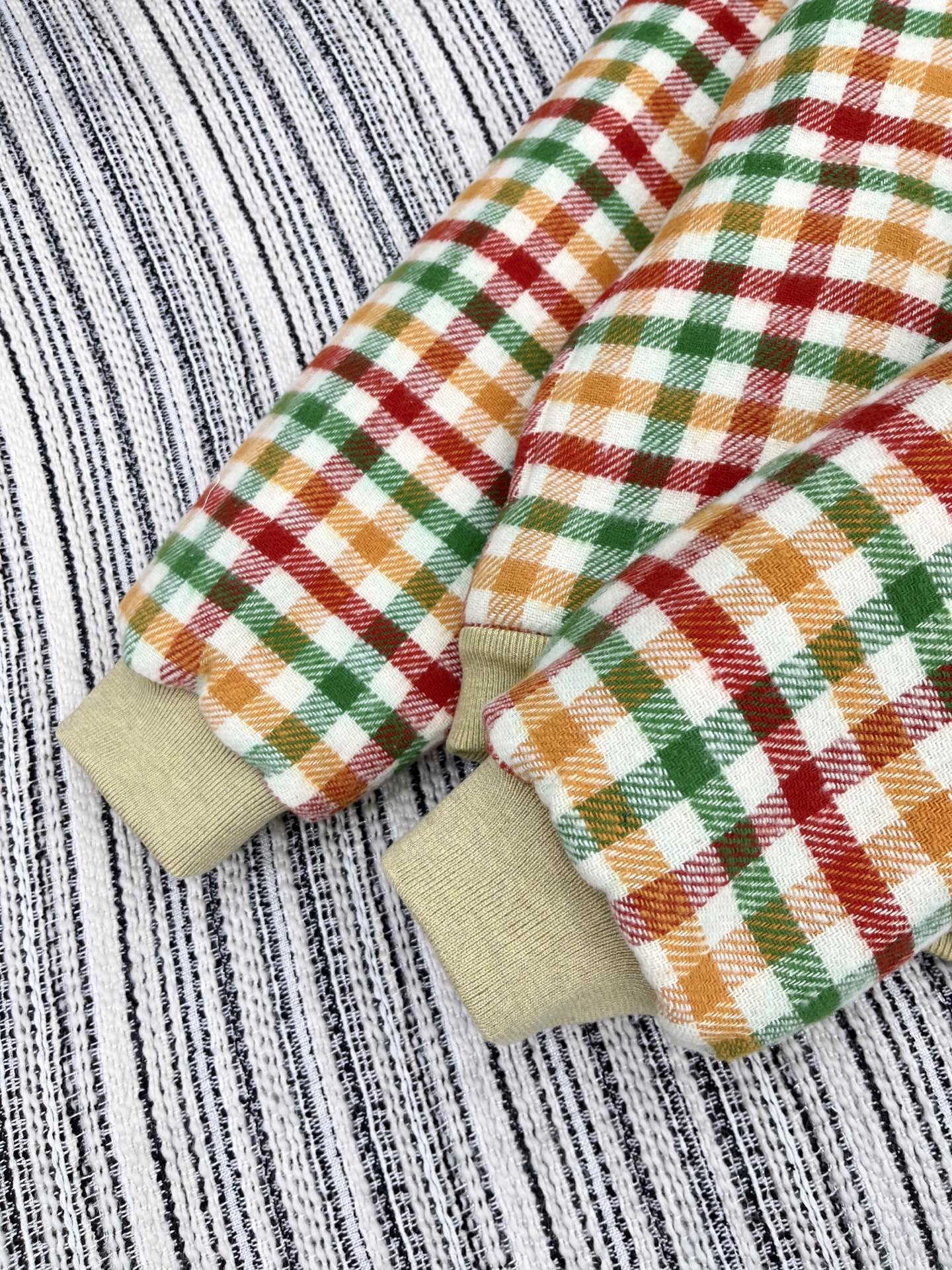 🛒𝐍𝐄𝐖 · 𝟐𝟎𝟐5/爆款现货【原版定制】Miu Mi*｜25秋冬新品 字母徽标泰迪绒内里翻领拉链夹克