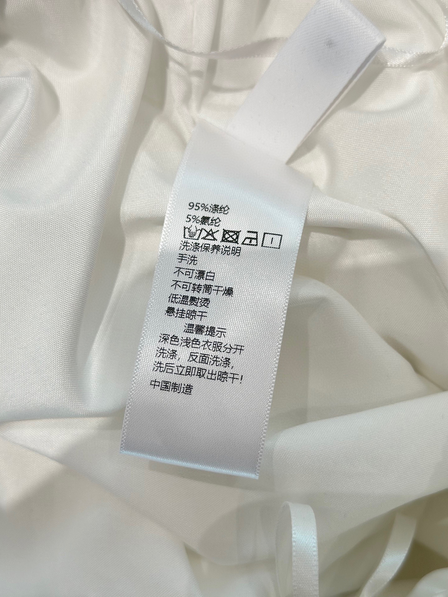 🛒𝐍𝐄𝐖 · 𝟐𝟎𝟐5/爆款现货设计师 原创｜FF字母松紧腰头休闲裤高品质面料质感柔软细腻舒适。气质百搭