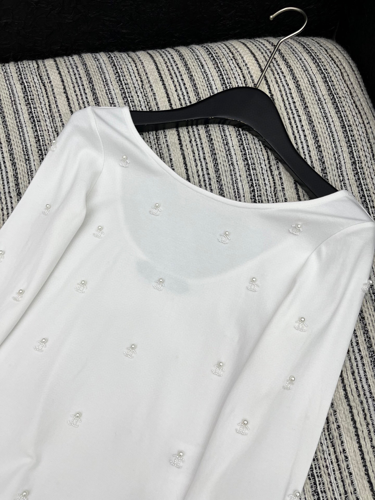 🛒𝐍𝐄𝐖 · 𝟐𝟎𝟐5/爆款现货原单品质 Chan*｜2025中古新款高弹力打底衫云感舒适系列！上身的触