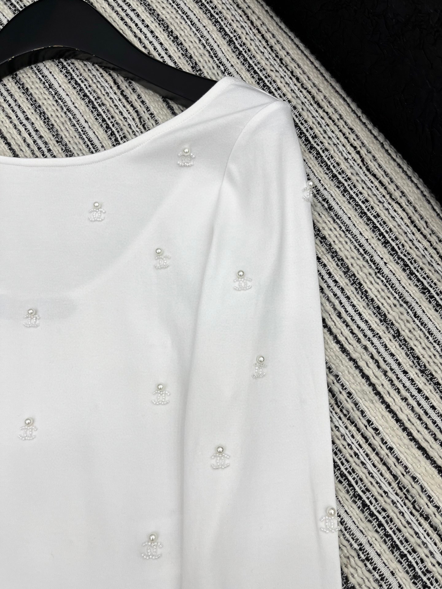 🛒𝐍𝐄𝐖 · 𝟐𝟎𝟐5/爆款现货原单品质 Chan*｜2025中古新款高弹力打底衫云感舒适系列！上身的触