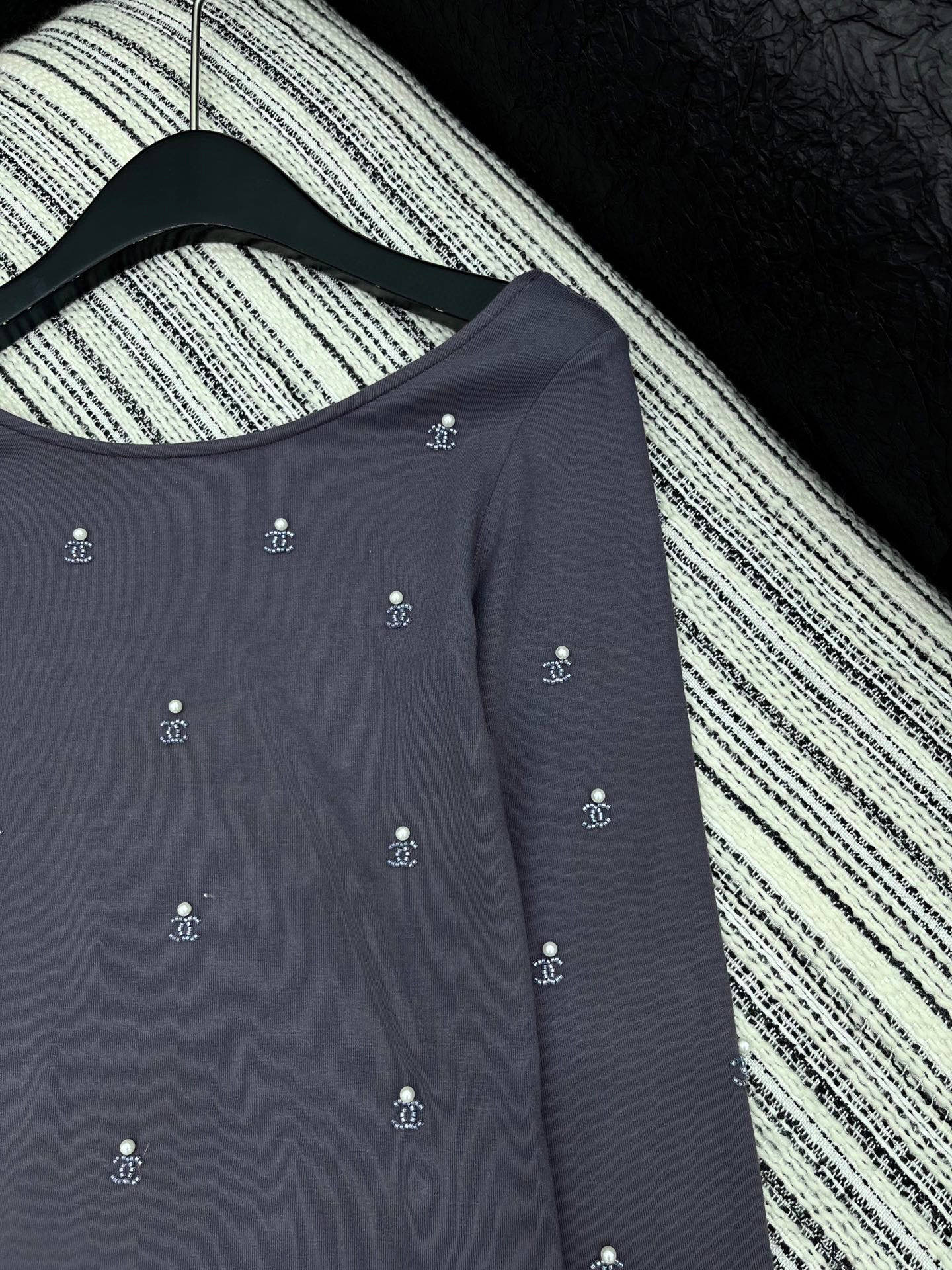 🛒𝐍𝐄𝐖 · 𝟐𝟎𝟐5/爆款现货原单品质 Chan*｜2025新款高弹力打底衫云感舒适系列！上身的触感谁