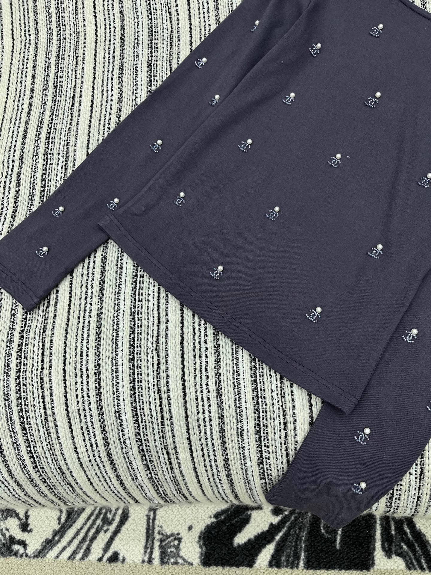 🛒𝐍𝐄𝐖 · 𝟐𝟎𝟐5/爆款现货原单品质 Chan*｜2025新款高弹力打底衫云感舒适系列！上身的触感谁