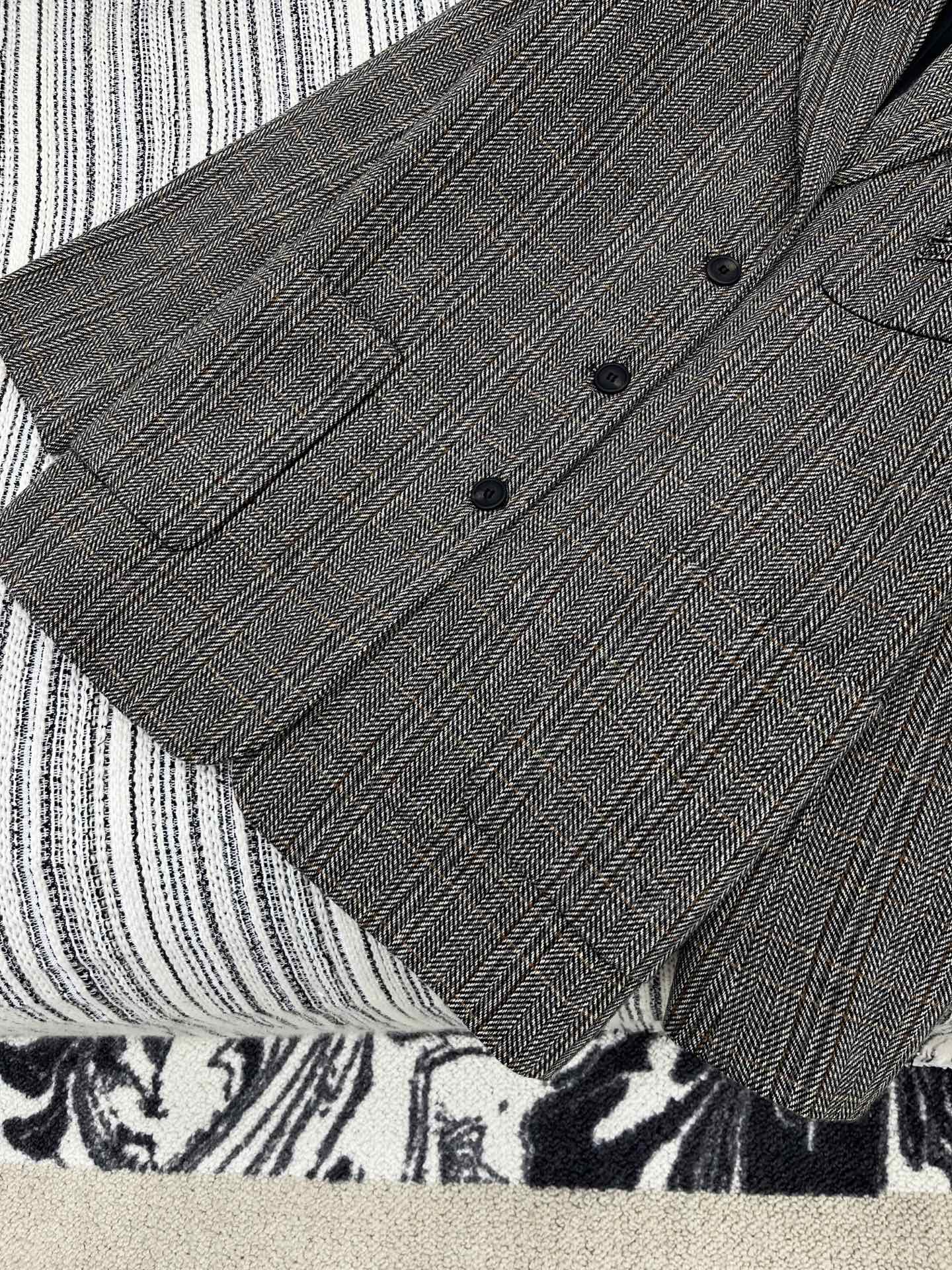 🛒𝐍𝐄𝐖 · 𝟐𝟎𝟐5/爆款现货原单品质 Miu Mi*｜25新款羊毛西装外套爆单系列款 气质女神必入常