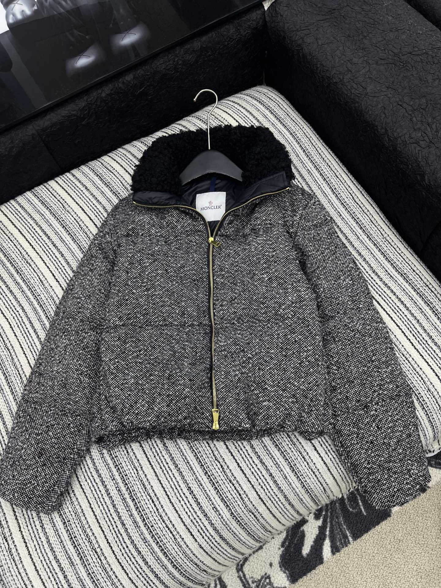 🛒𝐍𝐄𝐖 · 𝟐𝟎𝟐5/爆款现货【原版订制】Mon*|25秋冬新品泰迪绒毛领羽绒服外套面包服设计 90鹅