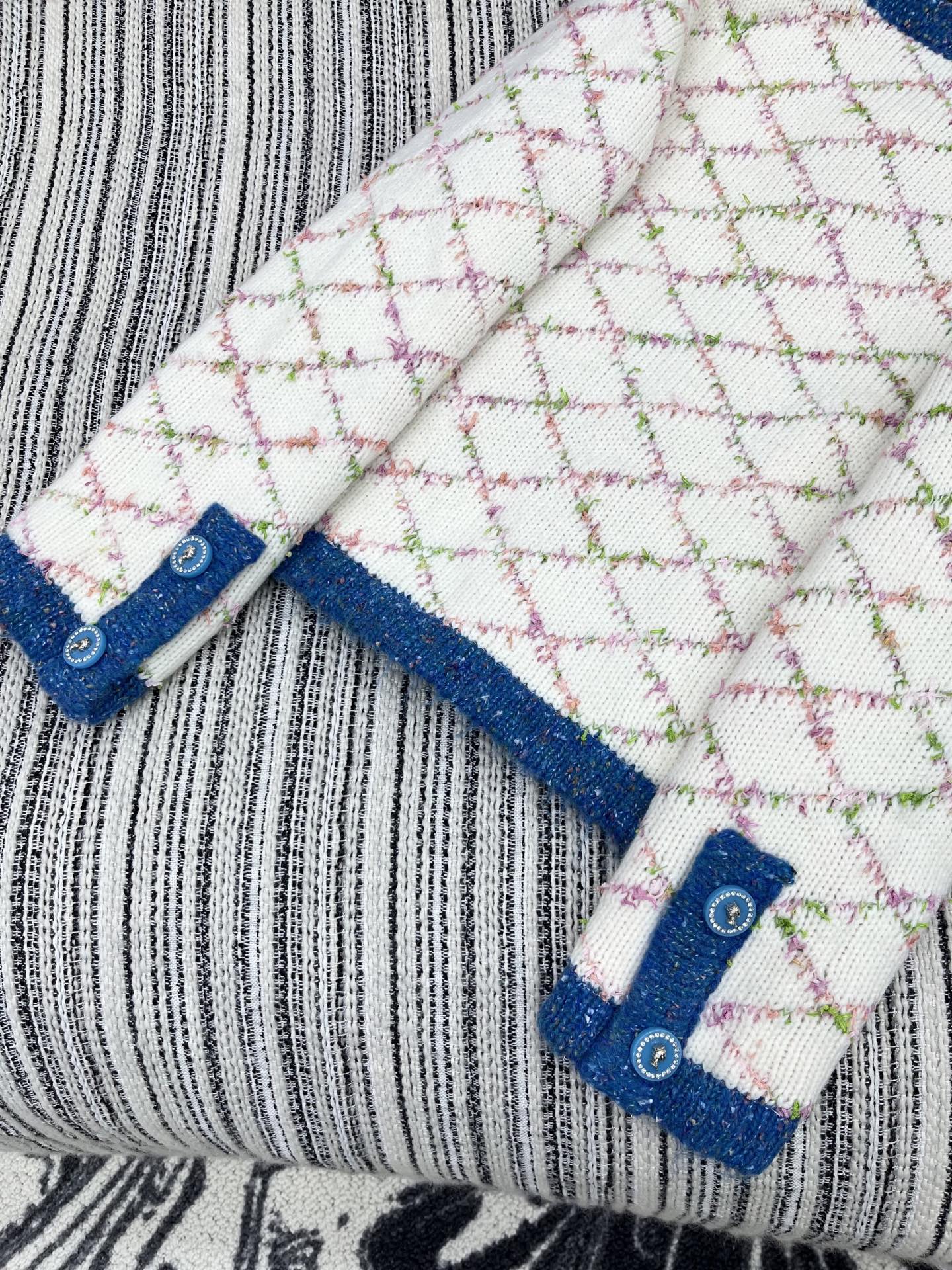 🛒𝐍𝐄𝐖 · 𝟐𝟎𝟐5/爆款现货原单品质 Chan*｜25中古系列重工撞色圆领外套【复合内衬】独家订制小