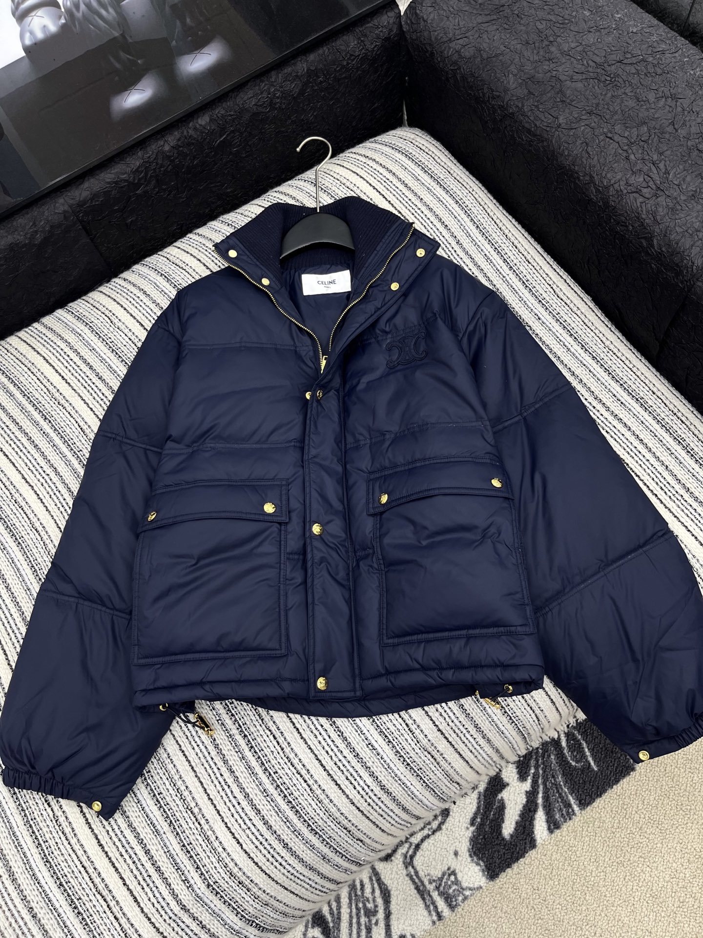🛒𝐍𝐄𝐖 · 𝟐𝟎𝟐5/爆款现货【原版定制】Celin*|25秋冬撞色针织立领羽绒服外套代购爆款本季超好