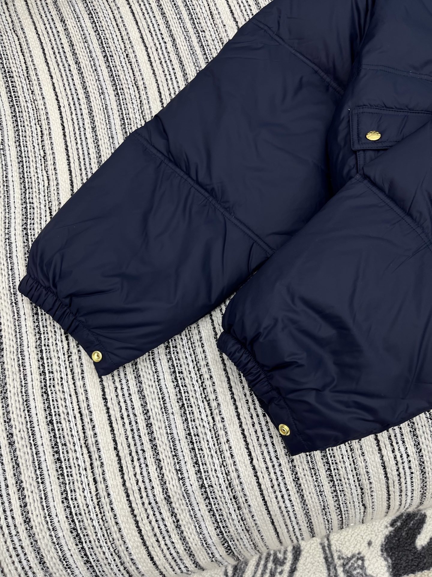 🛒𝐍𝐄𝐖 · 𝟐𝟎𝟐5/爆款现货【原版定制】Celin*|25秋冬撞色针织立领羽绒服外套代购爆款本季超好