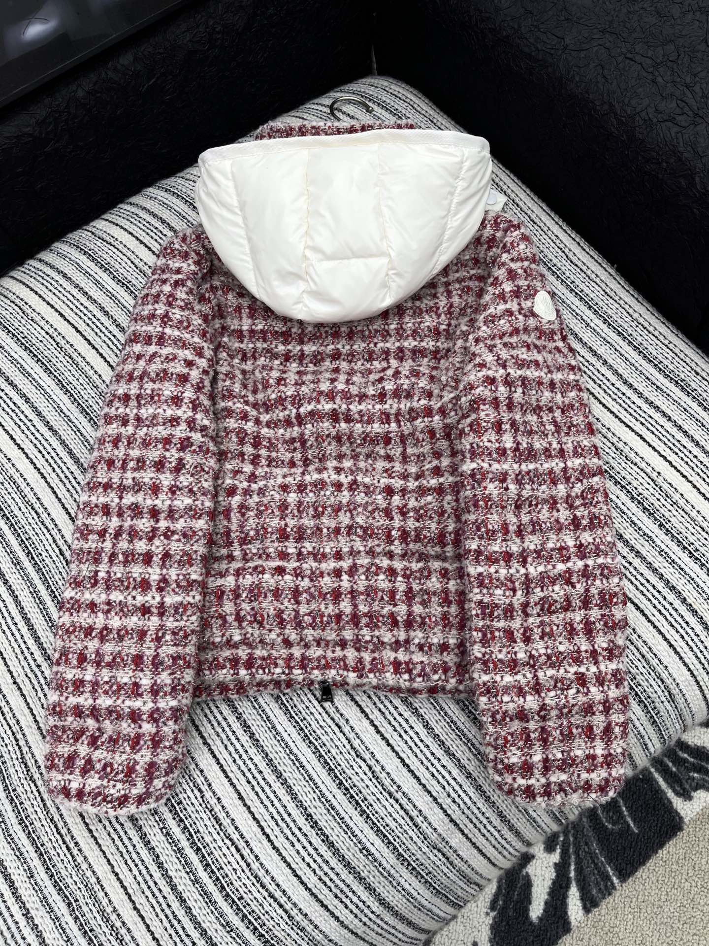 🛒𝐍𝐄𝐖 · 𝟐𝟎𝟐5/爆款现货【原版订制】Mon*｜25秋冬新品可拆卸带帽粗花呢拼接羽绒服外套面包服设