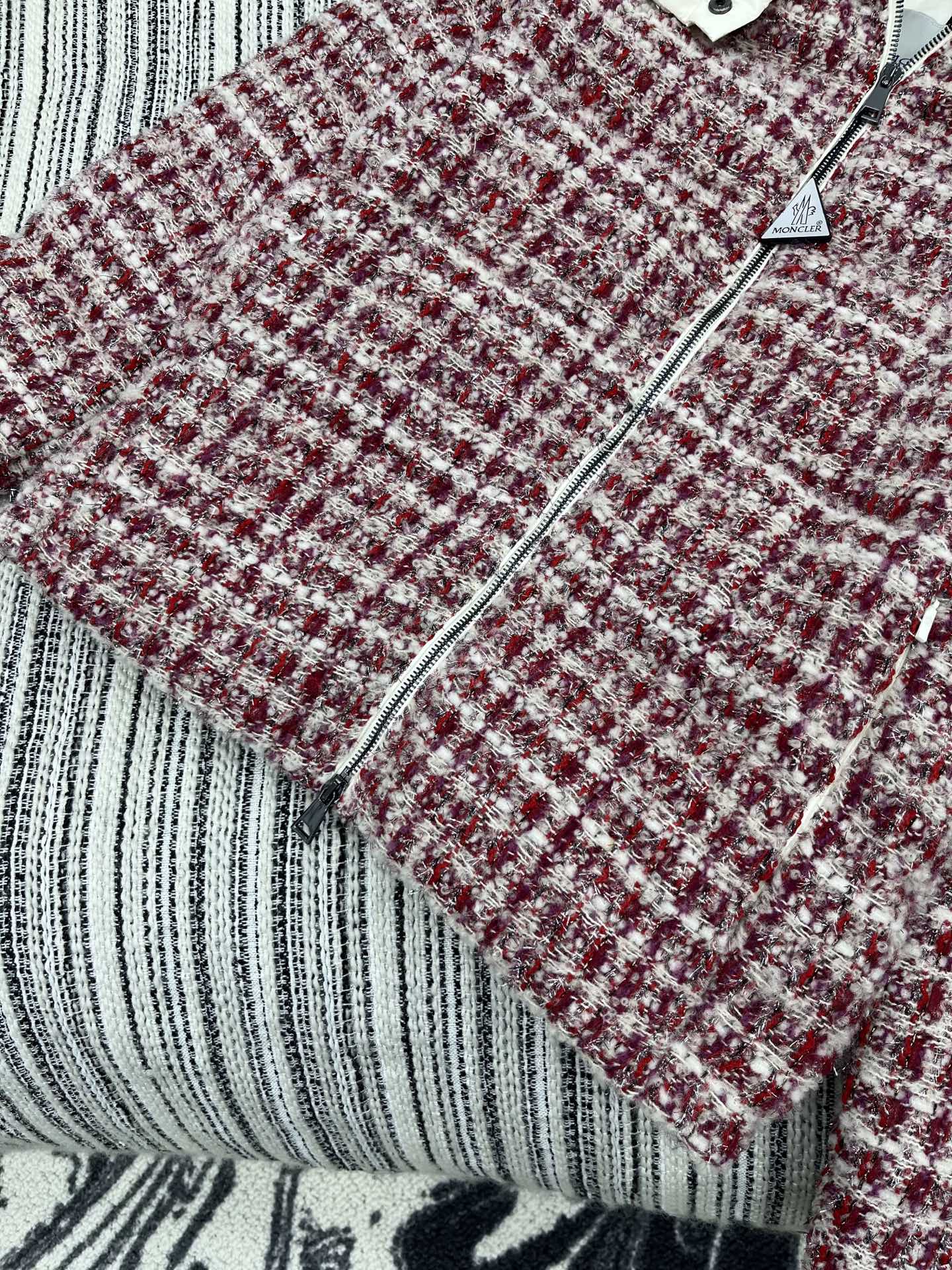 🛒𝐍𝐄𝐖 · 𝟐𝟎𝟐5/爆款现货【原版订制】Mon*｜25秋冬新品可拆卸带帽粗花呢拼接羽绒服外套面包服设