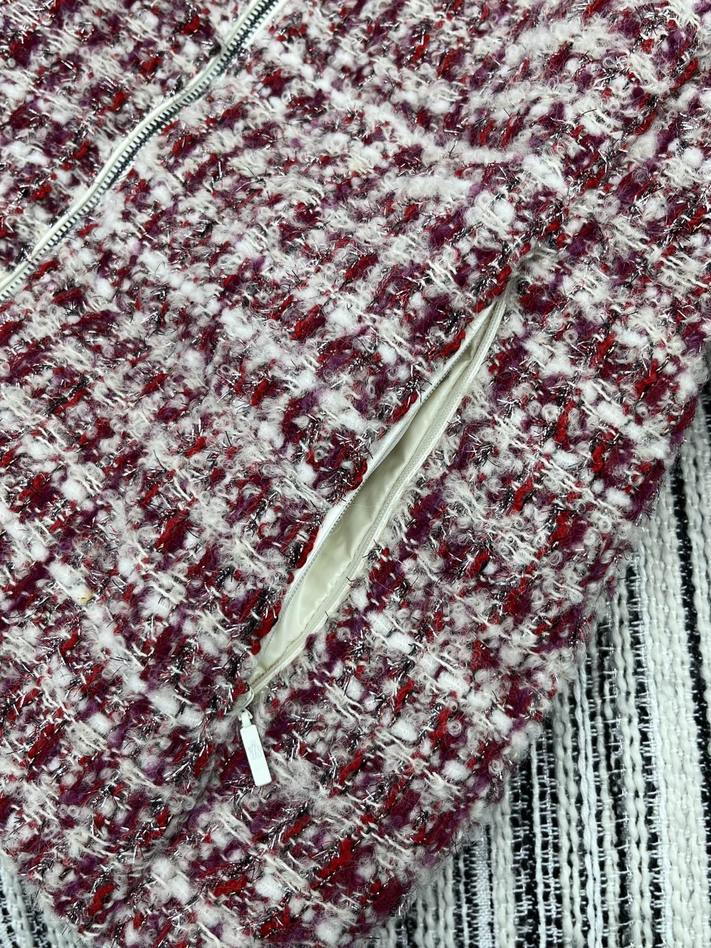 🛒𝐍𝐄𝐖 · 𝟐𝟎𝟐5/爆款现货【原版订制】Mon*｜25秋冬新品可拆卸带帽粗花呢拼接羽绒服外套面包服设