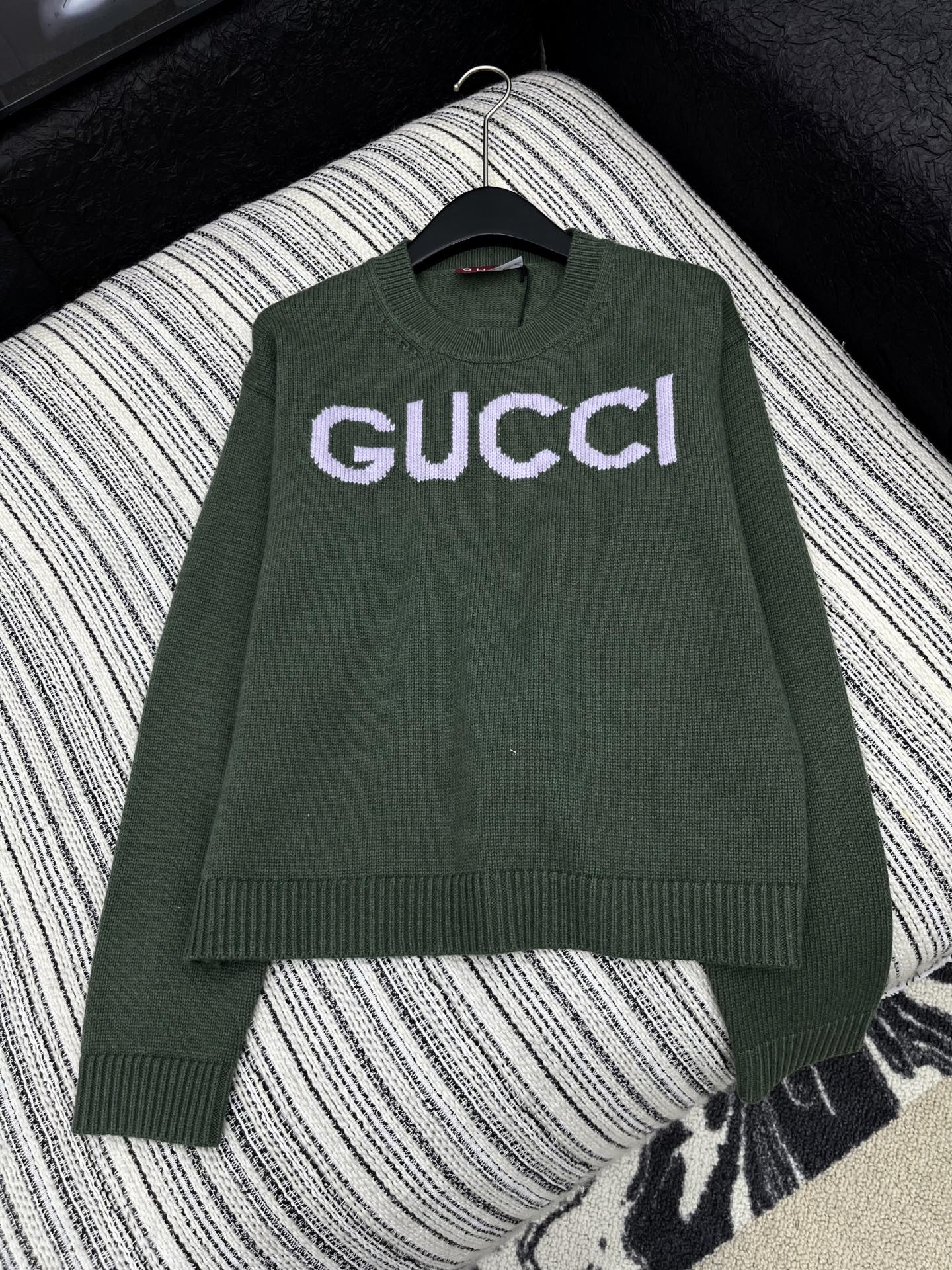🛒𝐍𝐄𝐖 · 𝟐𝟎𝟐5/爆款现货原单品质 Gucc*｜25限定系列新品针织衫圆领常规版型 撞色GG提花 