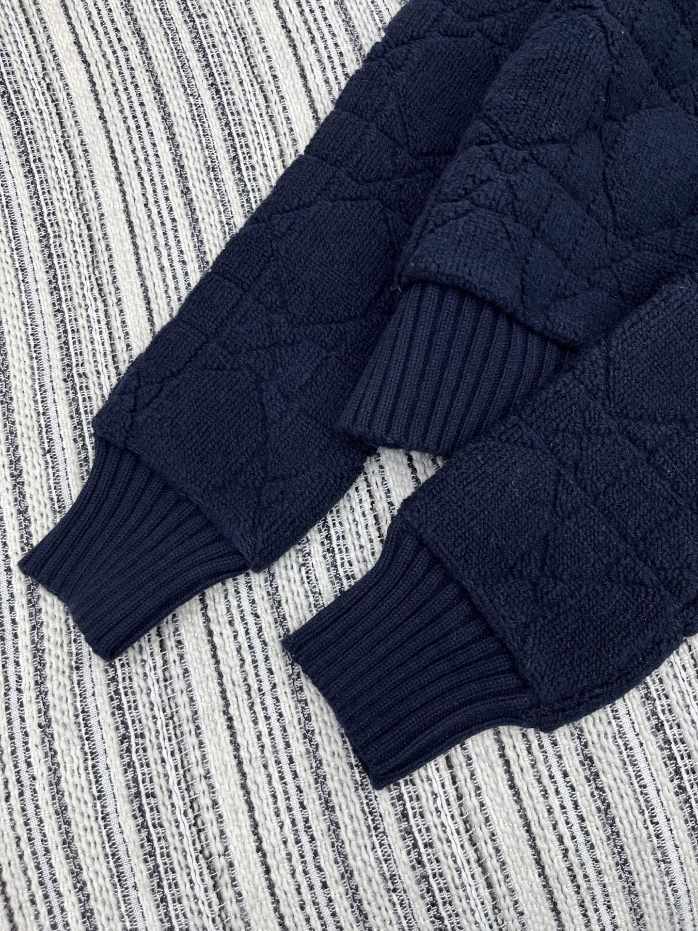 🛒𝐍𝐄𝐖 · 𝟐𝟎𝟐5/爆款现货原单品质 Dio*|25新品立领针织外套精致常规版型上身巨显瘦!定制重工