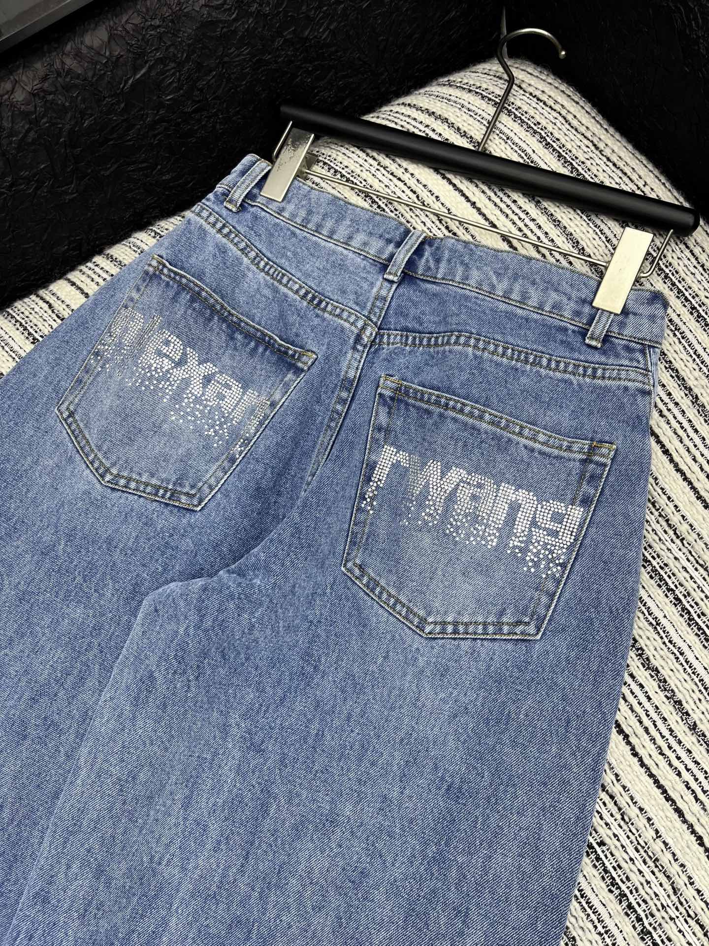 🛒𝐍𝐄𝐖 · 𝟐𝟎𝟐4/爆款现货【原版定制】Alex*｜大王家经典烫钻阔腿牛仔裤潮版奢侈品最新的版型 订