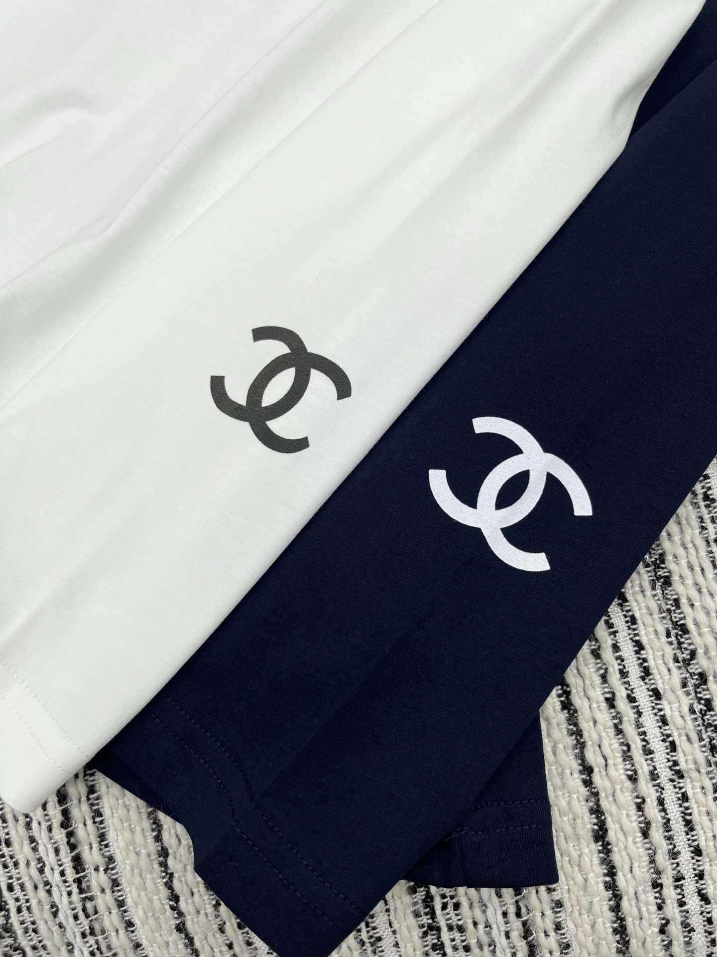 🛒𝐍𝐄𝐖 · 𝟐𝟎𝟐5/爆款现货原单品质 Chan*|精致印花长袖T恤高订面料 亲肤透气舒适标志性字母图