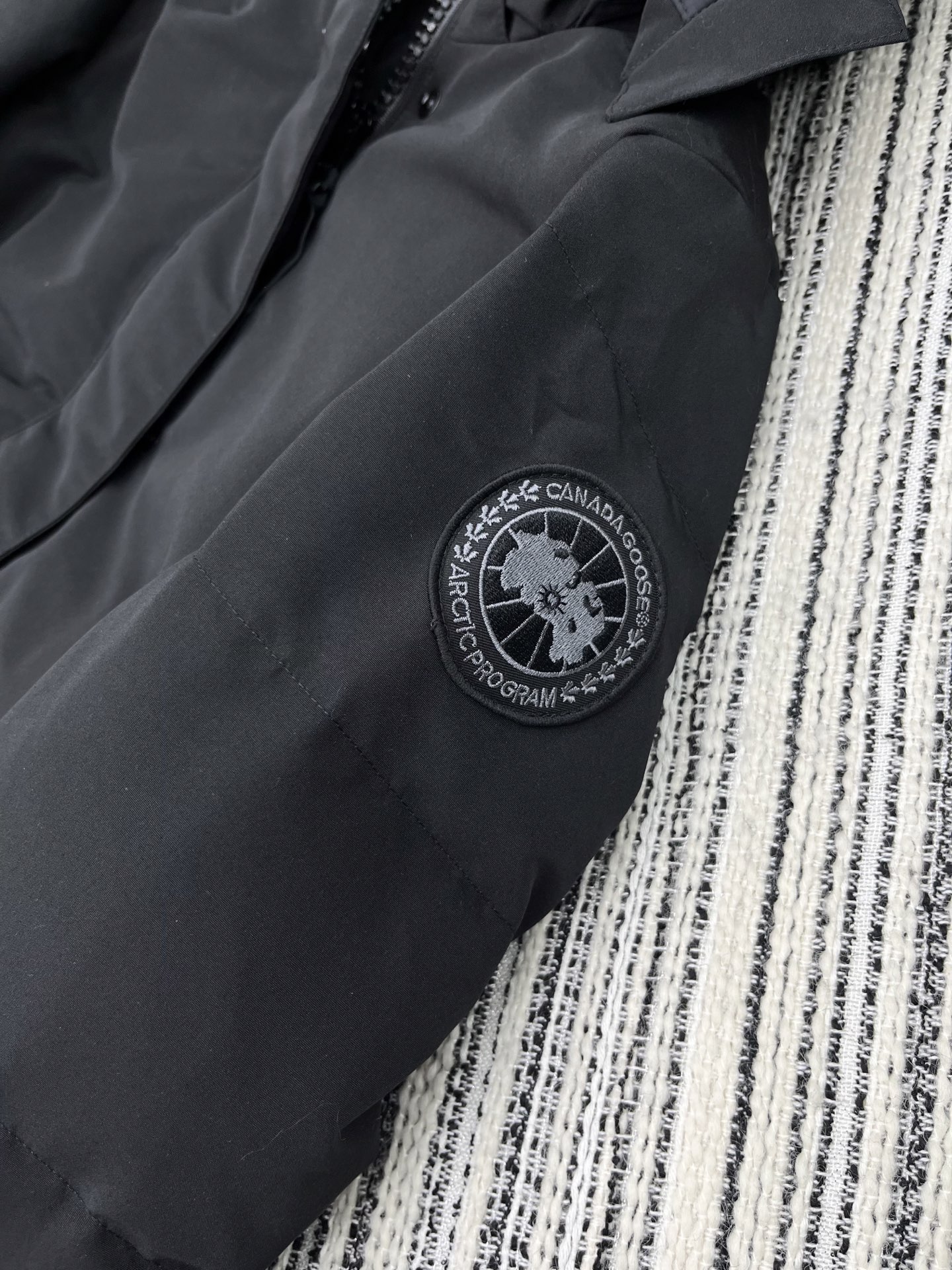 🛒𝐍𝐄𝐖 · 𝟐𝟎𝟐5/爆款现货【原版定制】加拿大*｜2025经典戴帽拉链派克羽绒服外套定制高级面料，经