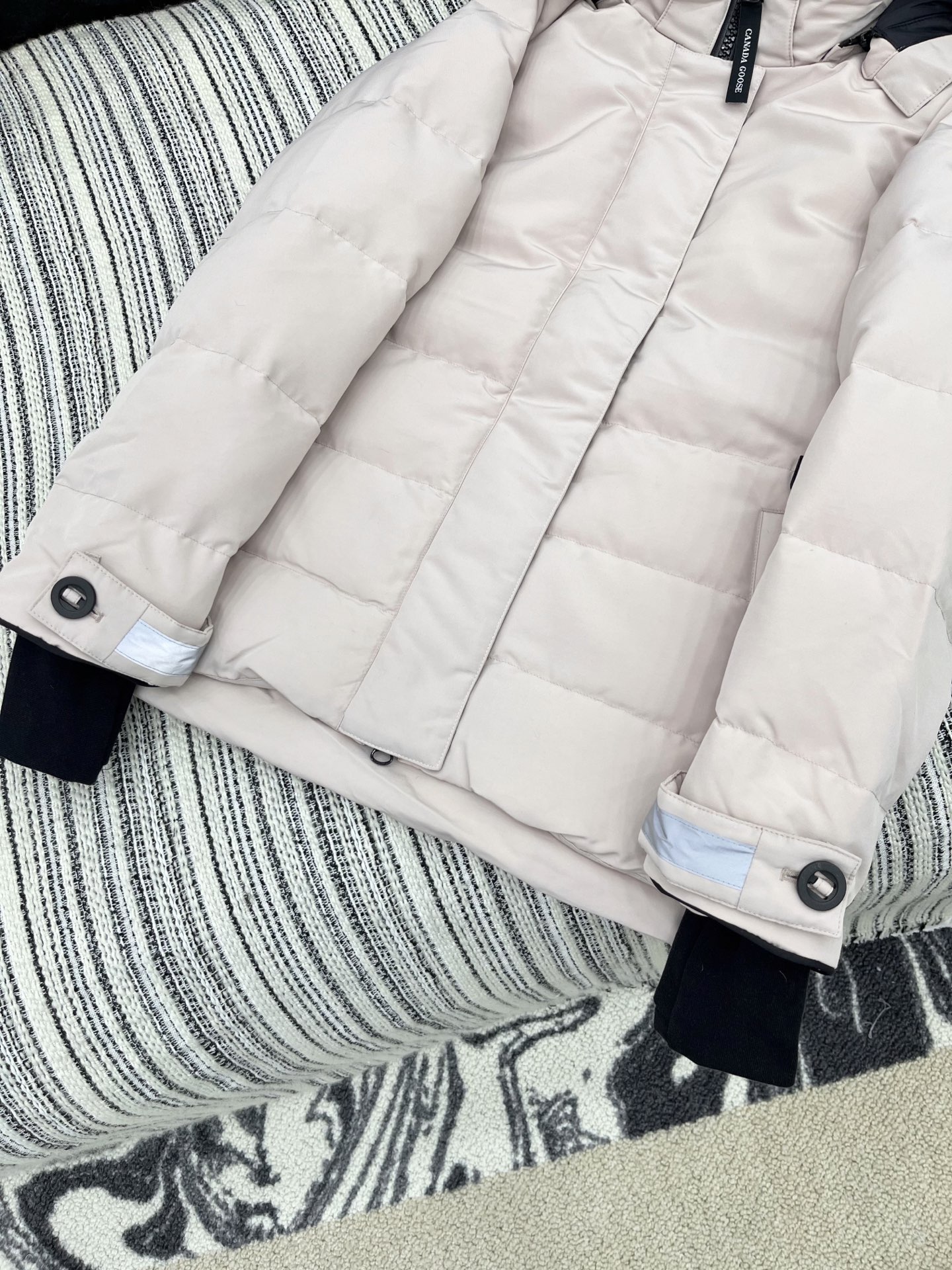 🛒𝐍𝐄𝐖 · 𝟐𝟎𝟐5/爆款现货【原版定制】加拿大*｜2025经典戴帽拉链派克羽绒服外套定制高级面料，经