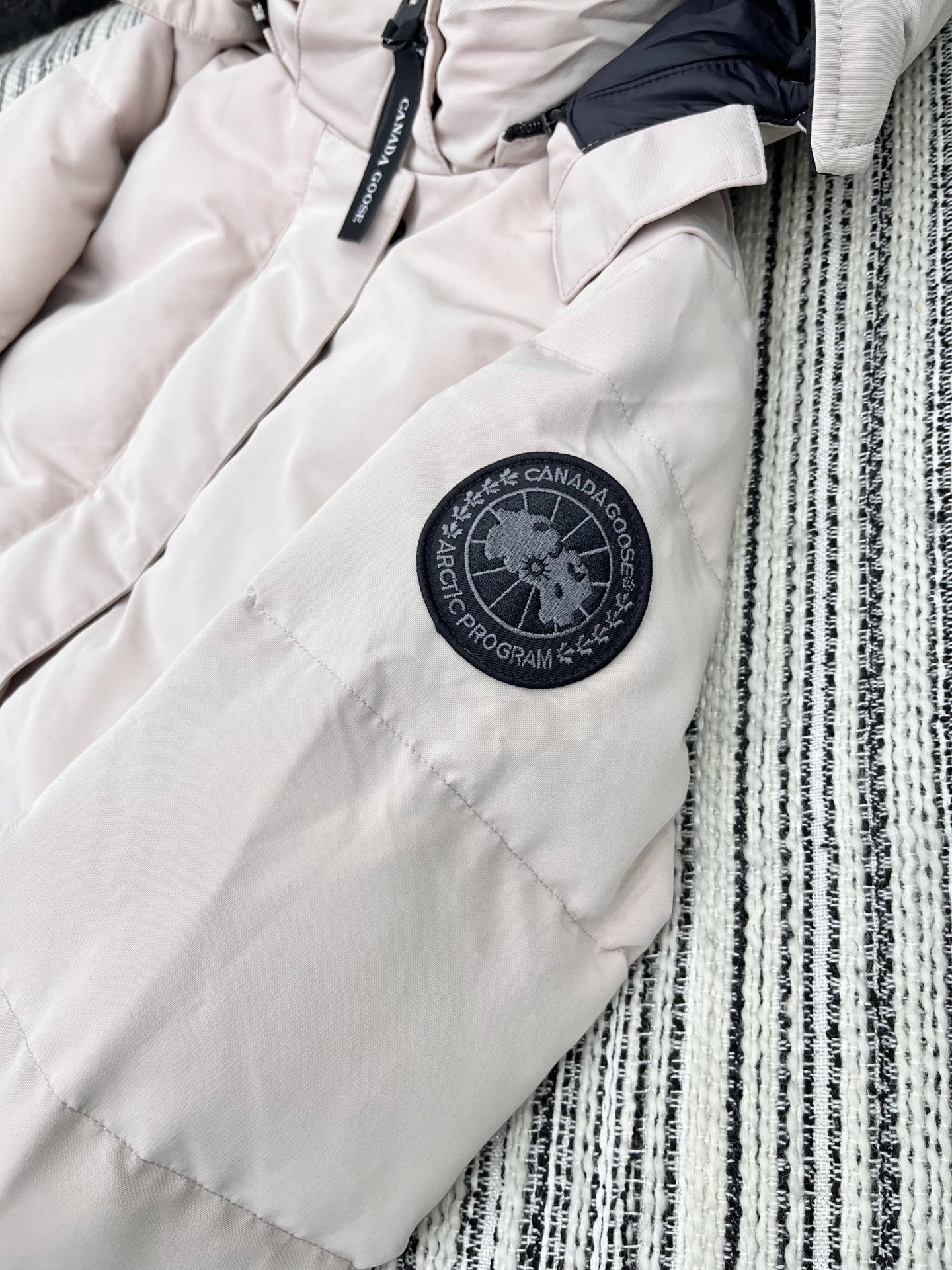 🛒𝐍𝐄𝐖 · 𝟐𝟎𝟐5/爆款现货【原版定制】加拿大*｜2025经典戴帽拉链派克羽绒服外套定制高级面料，经