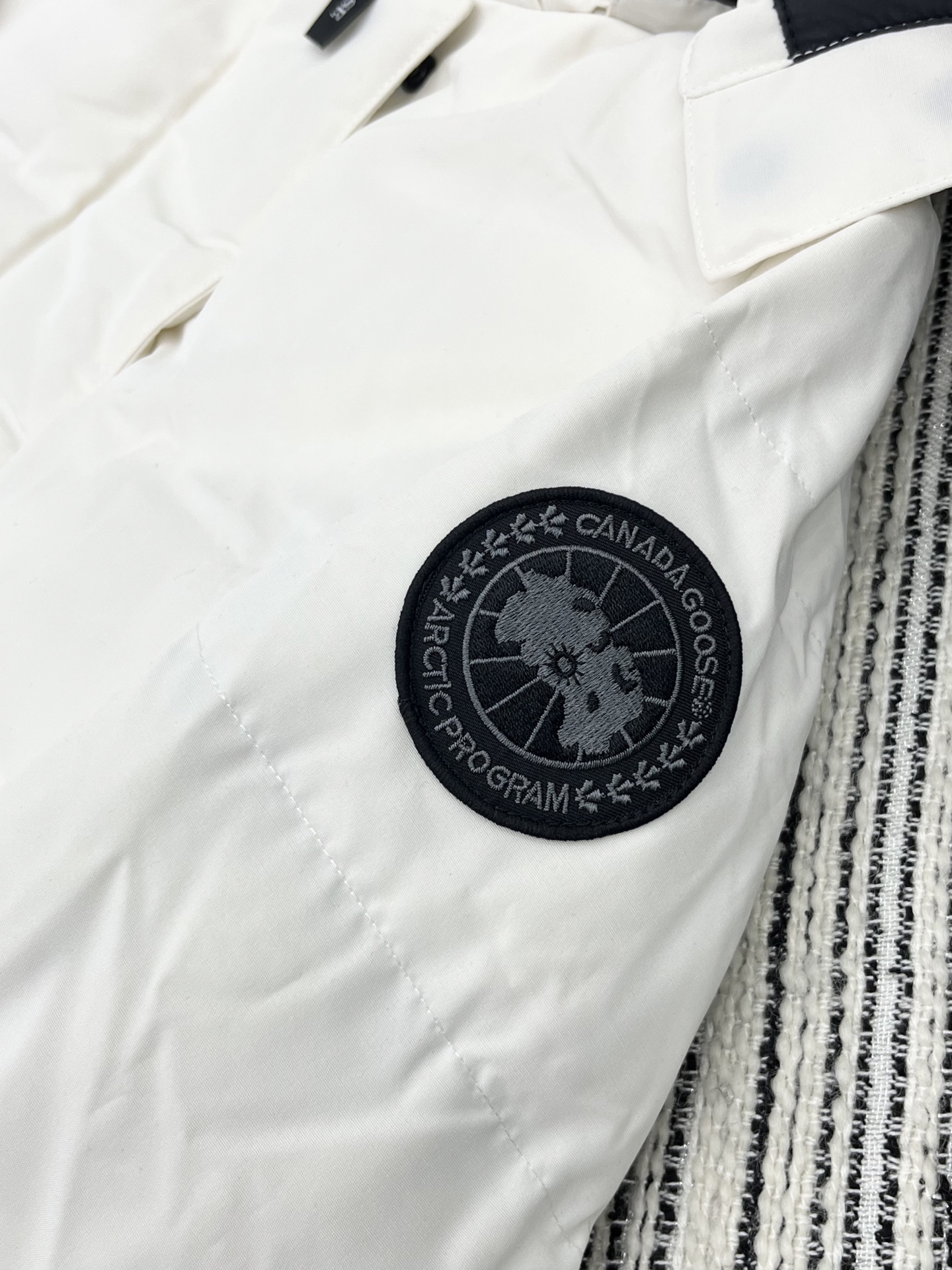 🛒𝐍𝐄𝐖 · 𝟐𝟎𝟐5/爆款现货【原版定制】加拿大*｜2025经典戴帽拉链派克羽绒服外套定制高级面料，经