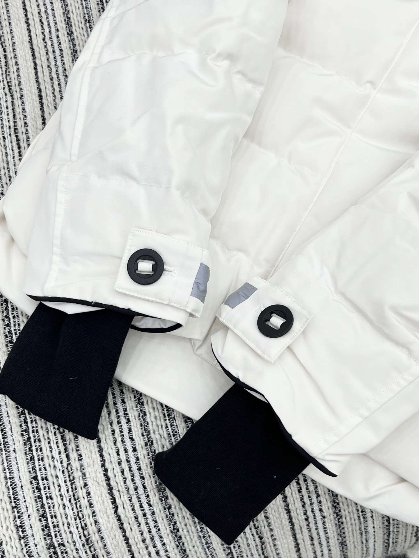 🛒𝐍𝐄𝐖 · 𝟐𝟎𝟐5/爆款现货【原版定制】加拿大*｜2025经典戴帽拉链派克羽绒服外套定制高级面料，经