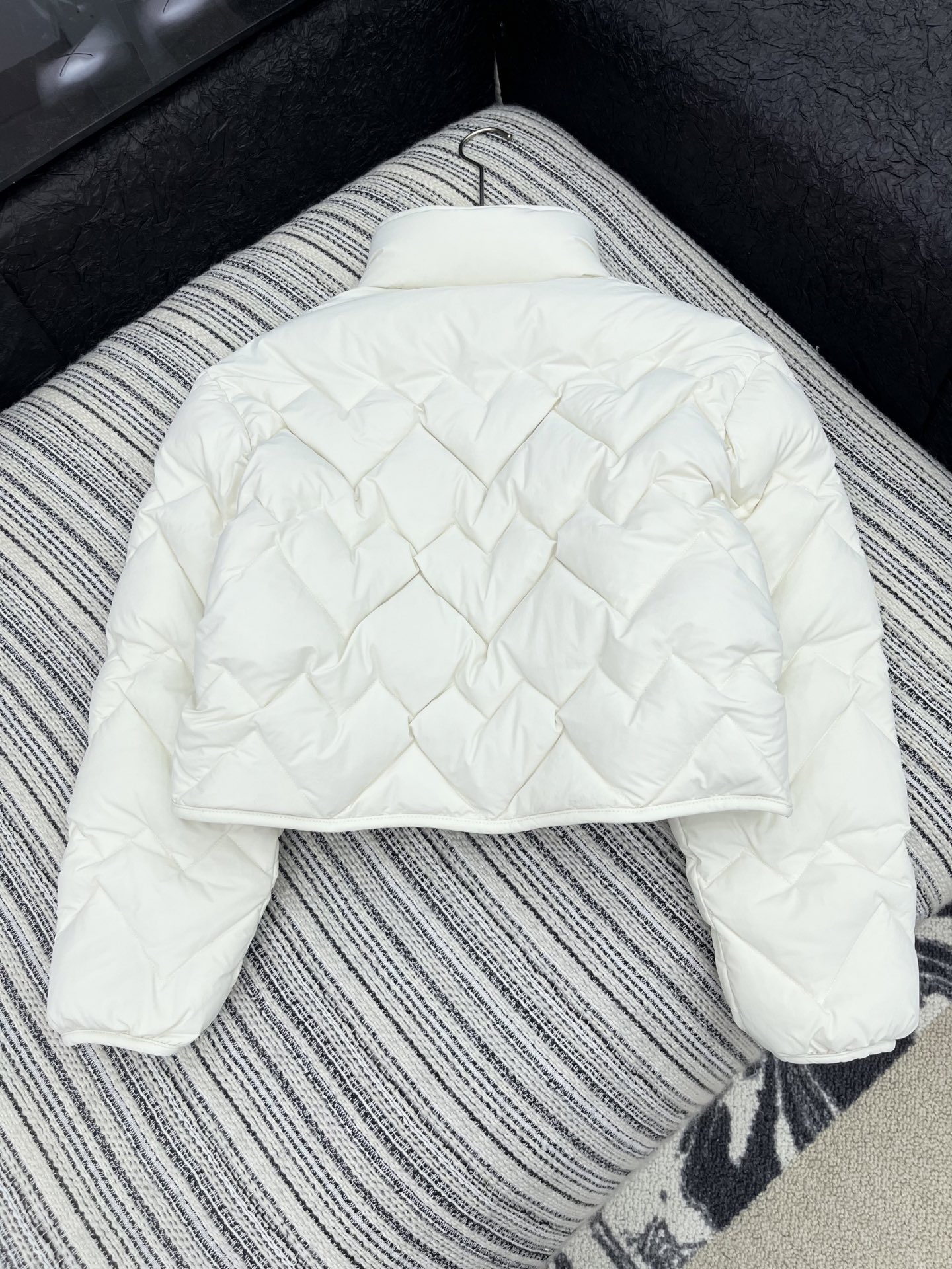 🛒𝐍𝐄𝐖 · 𝟐𝟎𝟐5/爆款现货【原版定制】Moncle*｜2025新品立领羽绒服外套定制YB进口材质，