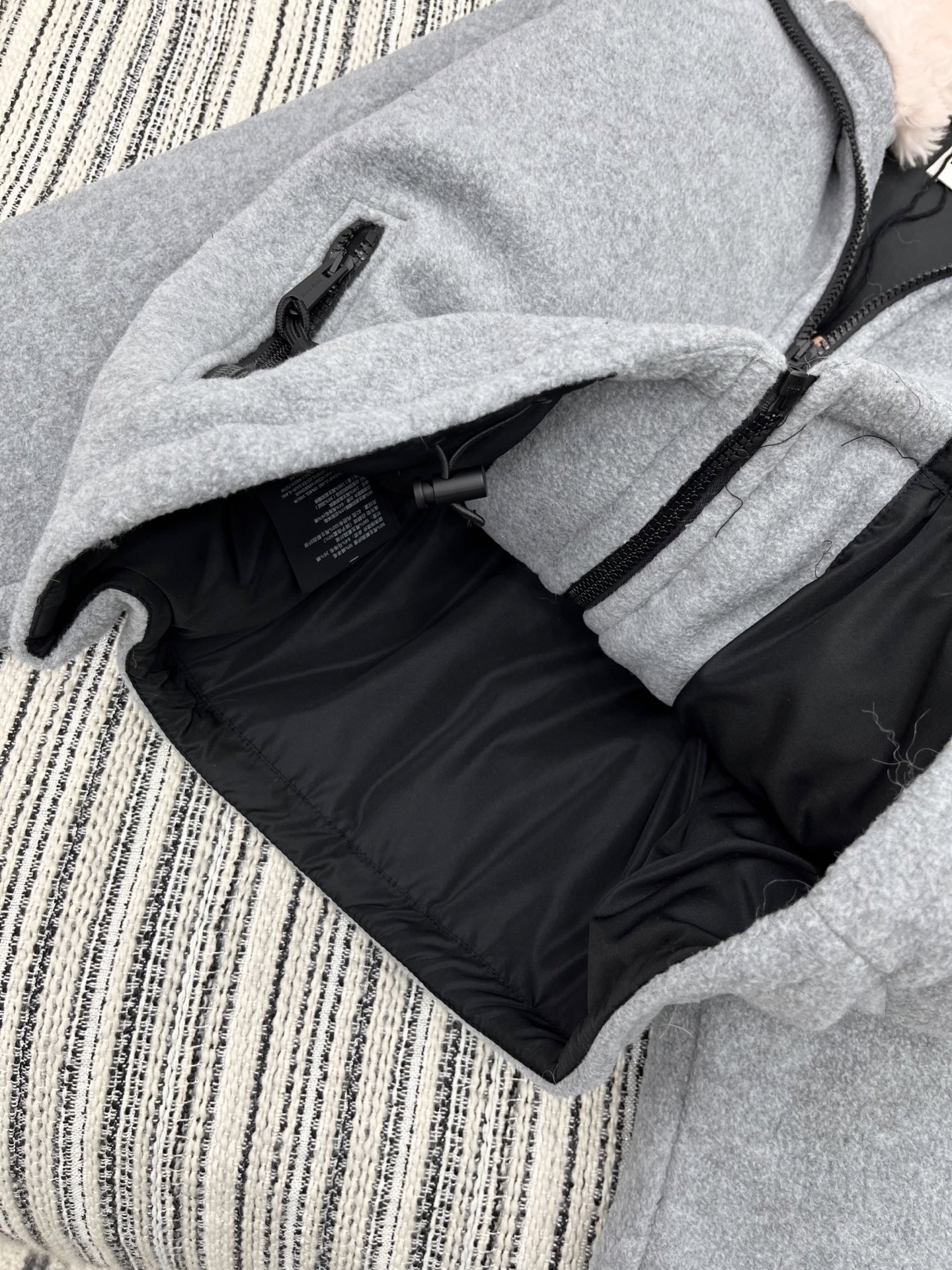 MIU MIU 2025 Women's Fleece Jacket - Warm, Stylish, and Cozy Winter Coat 6 i1761728725130 6136 0 4