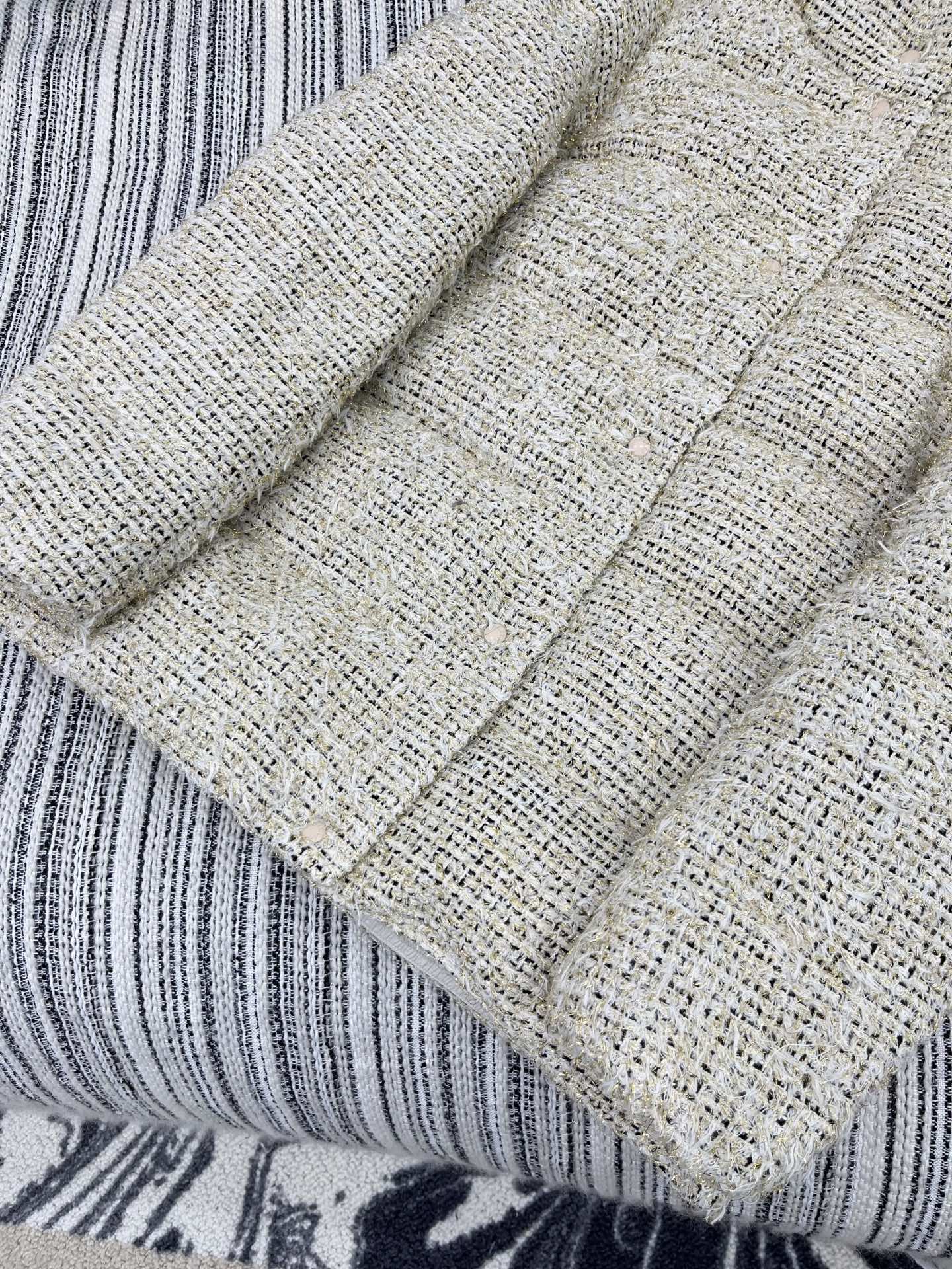 🛒𝐍𝐄𝐖 · 𝟐𝟎𝟐5/爆款现货【原版订制】Mon*｜25秋冬新品粗花呢立领羽绒服外套面包服设计 大工厂