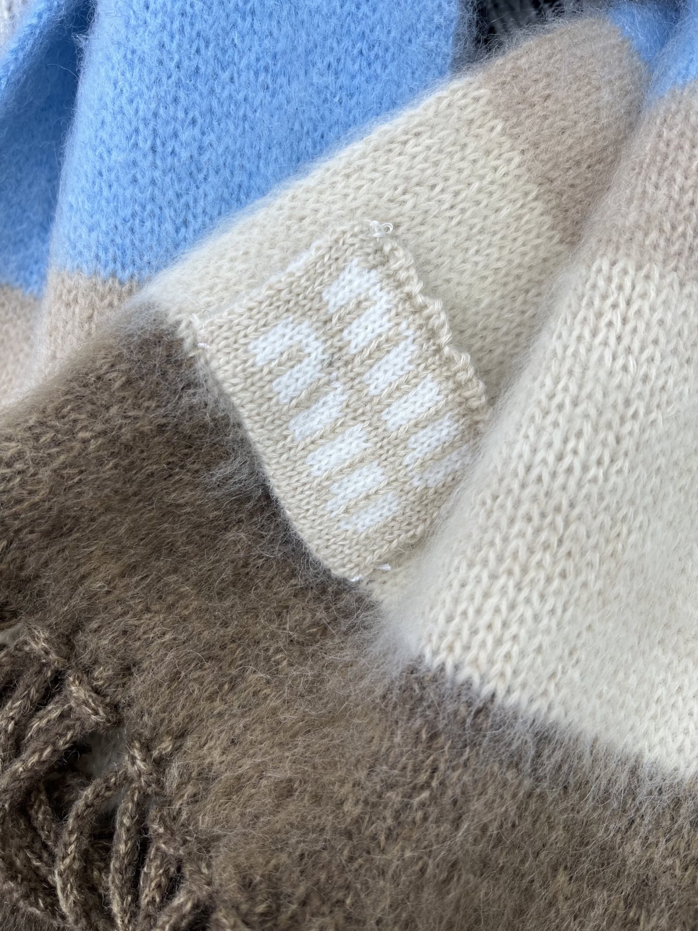 𝐌𝐈𝐔 𝐌𝐈* 25新款马海毛针织围巾 冬季搭配神器 彩色的拼接 少女感十足 超级柔软亲肤 软软糯糯纯手