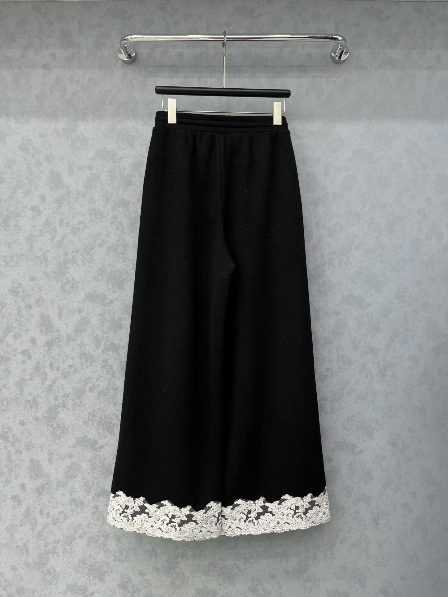 🛒𝐍𝐄𝐖 · 𝟐𝟎𝟐5/爆款现货原单品质 Miu Mi*｜2025新品加厚羊毛休闲裤高品质羊毛🦙 ，软软