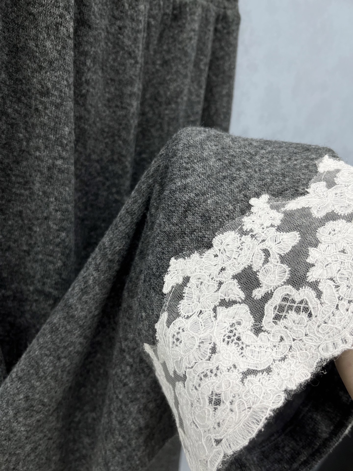 🛒𝐍𝐄𝐖 · 𝟐𝟎𝟐5/爆款现货原单品质 Miu Mi*｜2025新品加厚羊毛休闲裤高品质羊毛🦙 ，软软