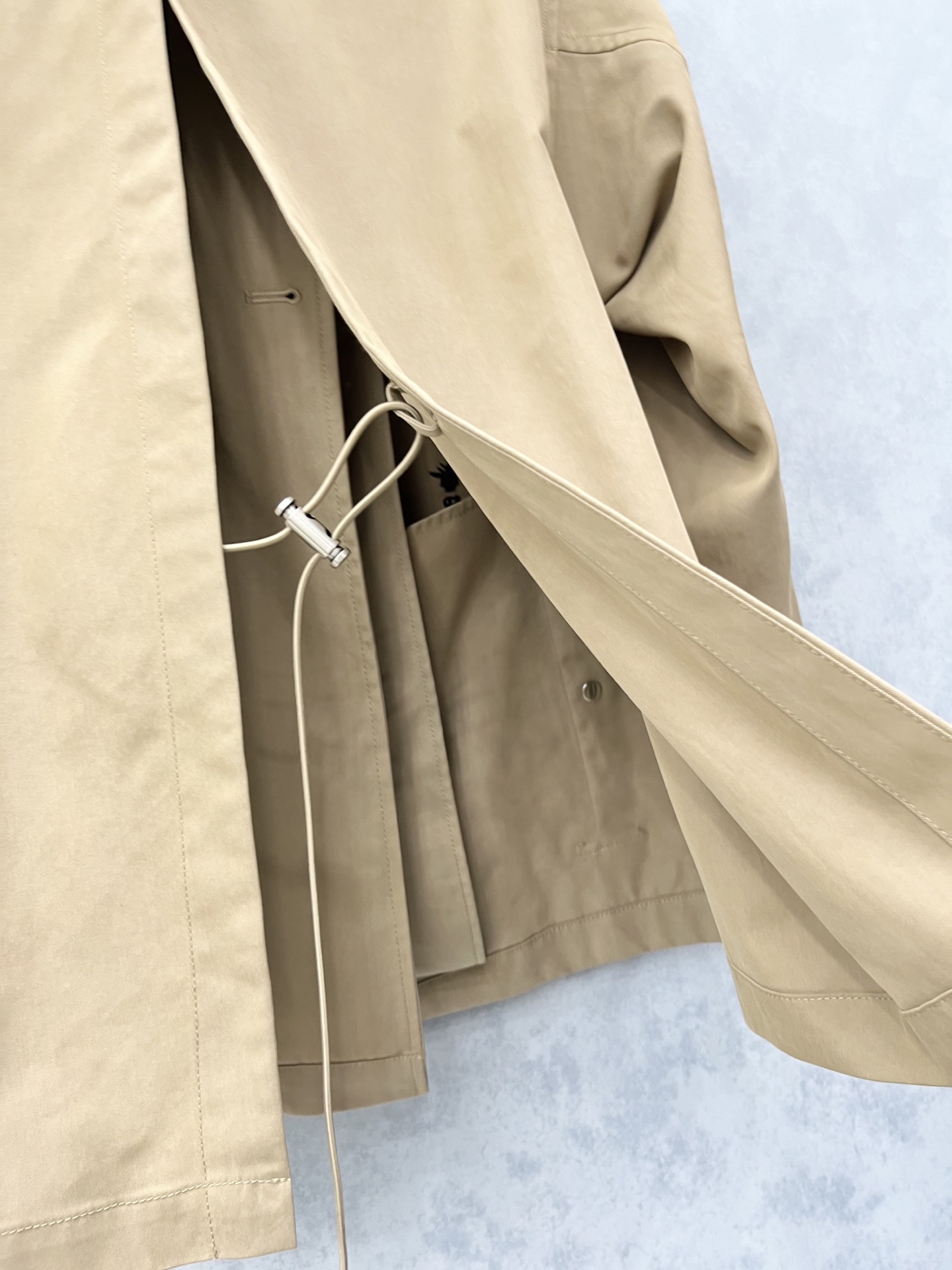 🛒𝐍𝐄𝐖 · 𝟐𝟎𝟐5/爆款现货【原版订制】Dio*｜2025新品老钱风翻领风衣外套1:1定制进口材质 