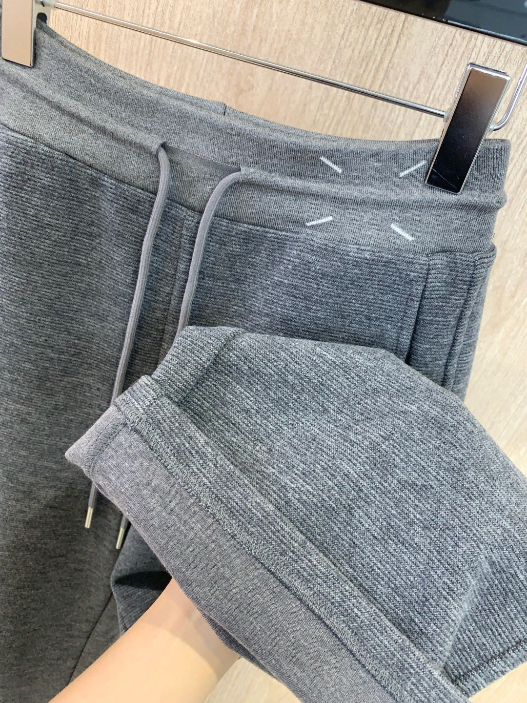 🛒𝐍𝐄𝐖 · 𝟐𝟎𝟐5/爆款现货原单品质 MM6｜抽绳休闲西裤高品质面料质感柔软细腻舒适气质百搭有型 低