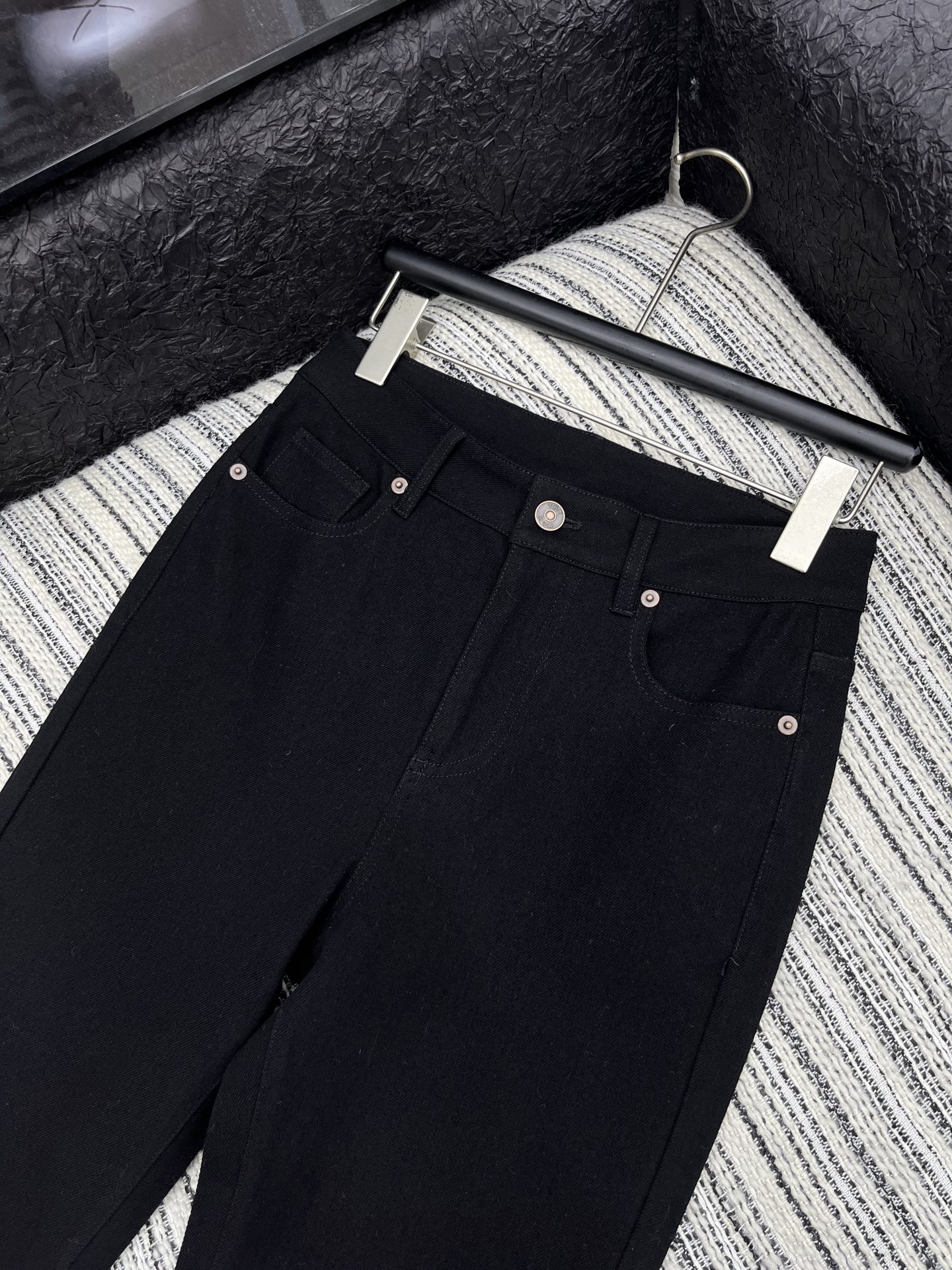 🛒𝐍𝐄𝐖 · 𝟐𝟎𝟐5/爆款现货【原版定制】The Row｜25早秋新款纯色经典牛仔裤暗黑色系，纤腿神器